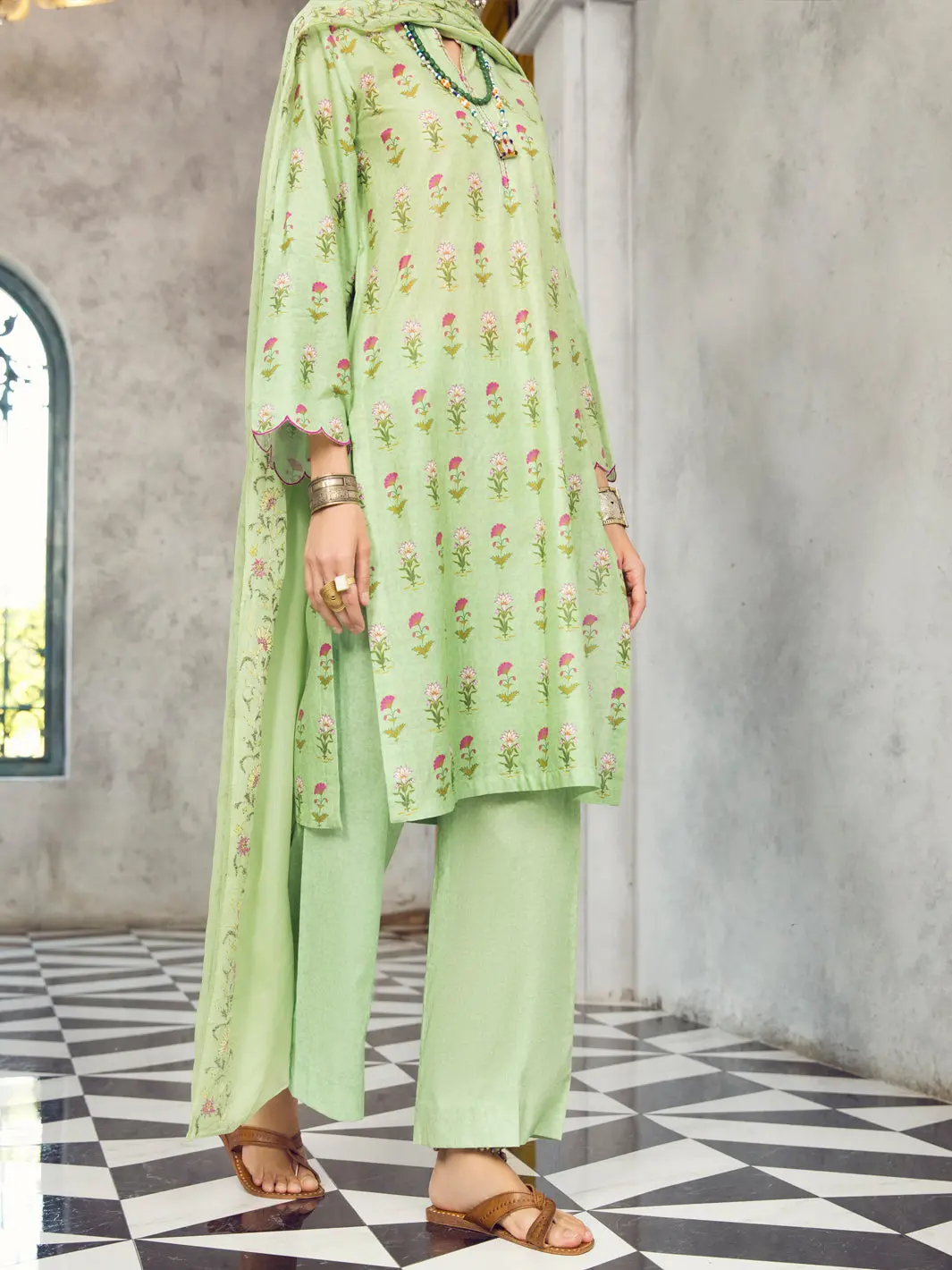 Green Lawn 3Pc Unstitched - Alp-3Ps-1295 1