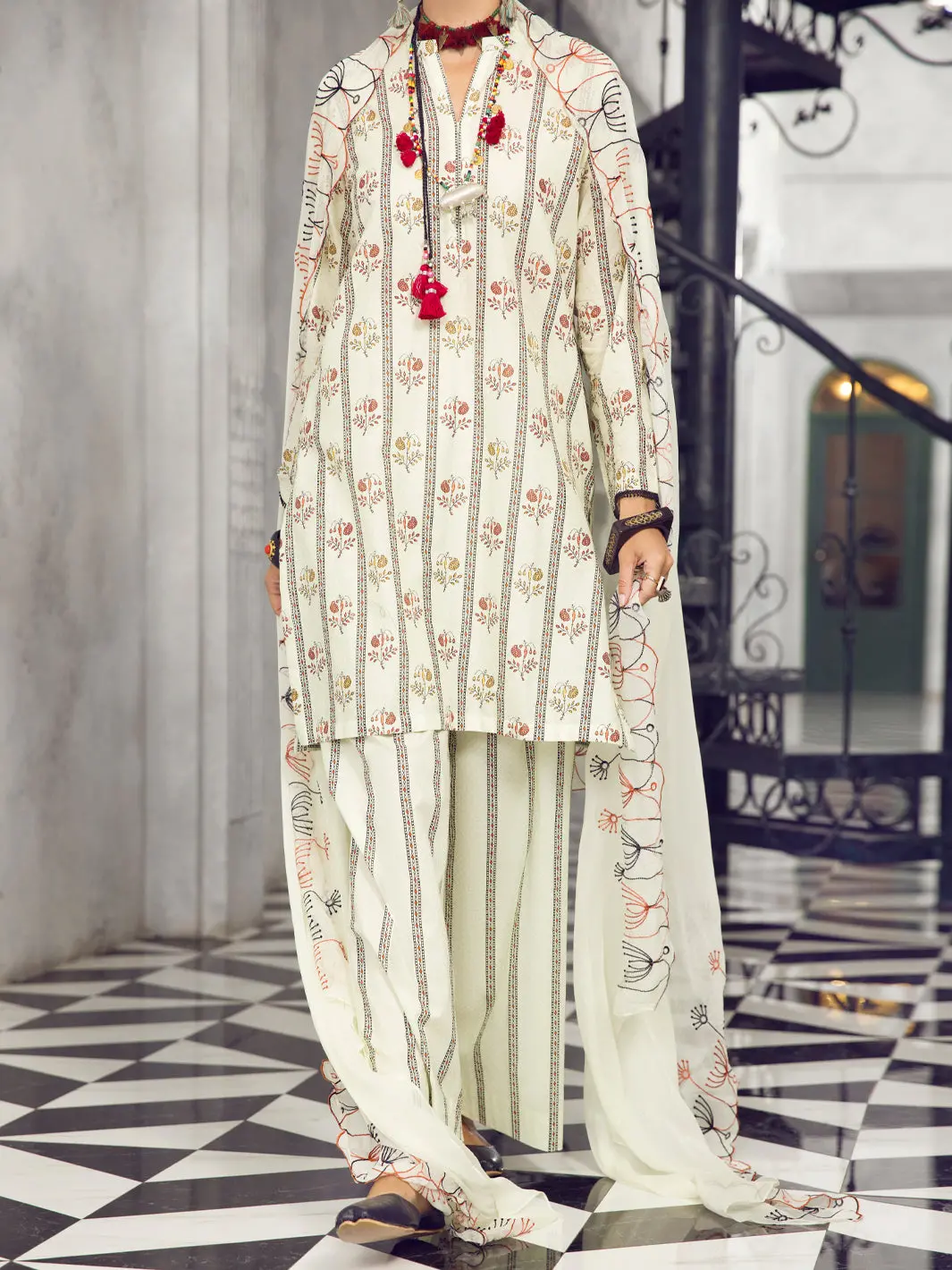 Cream Lawn 3Pc Unstitched - Alp-3Ps-1296 1
