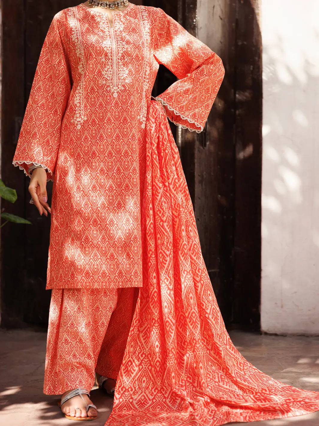 Red White Lawn 3Pc Stitched - Alp-3Ps-2129 1