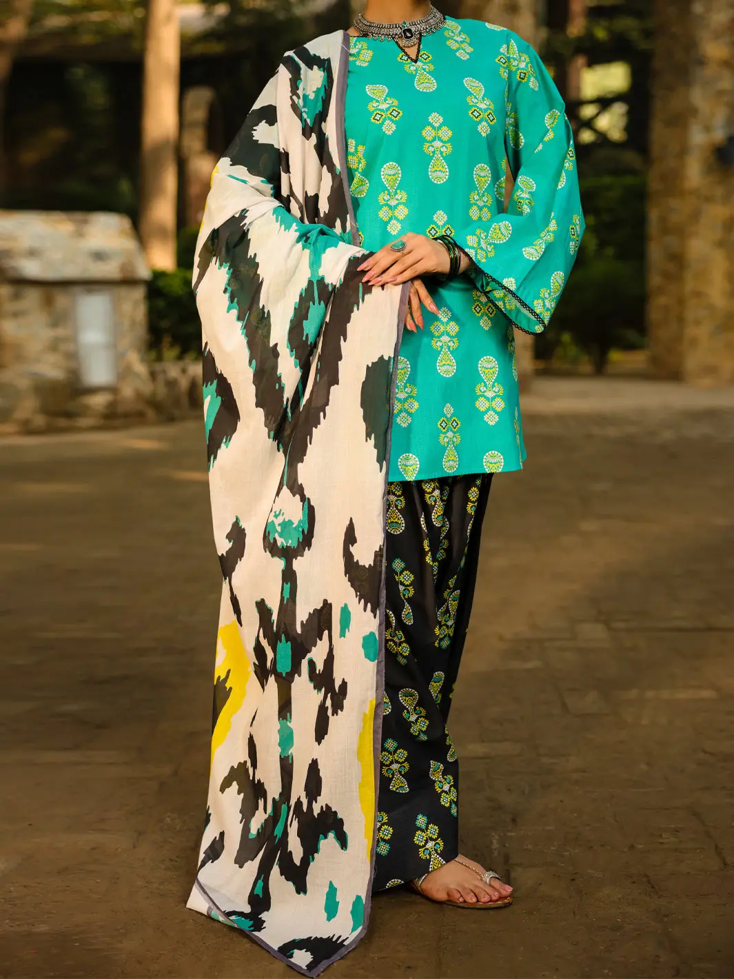 Turquoise Lawn 3Pc Stitched - Alp-3Ps-2290 1