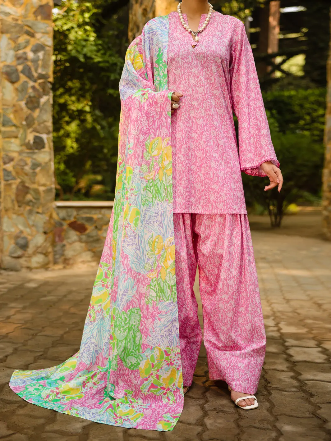 Pink Lawn 3Pc Stitched - Alp-3Ps-2301 1