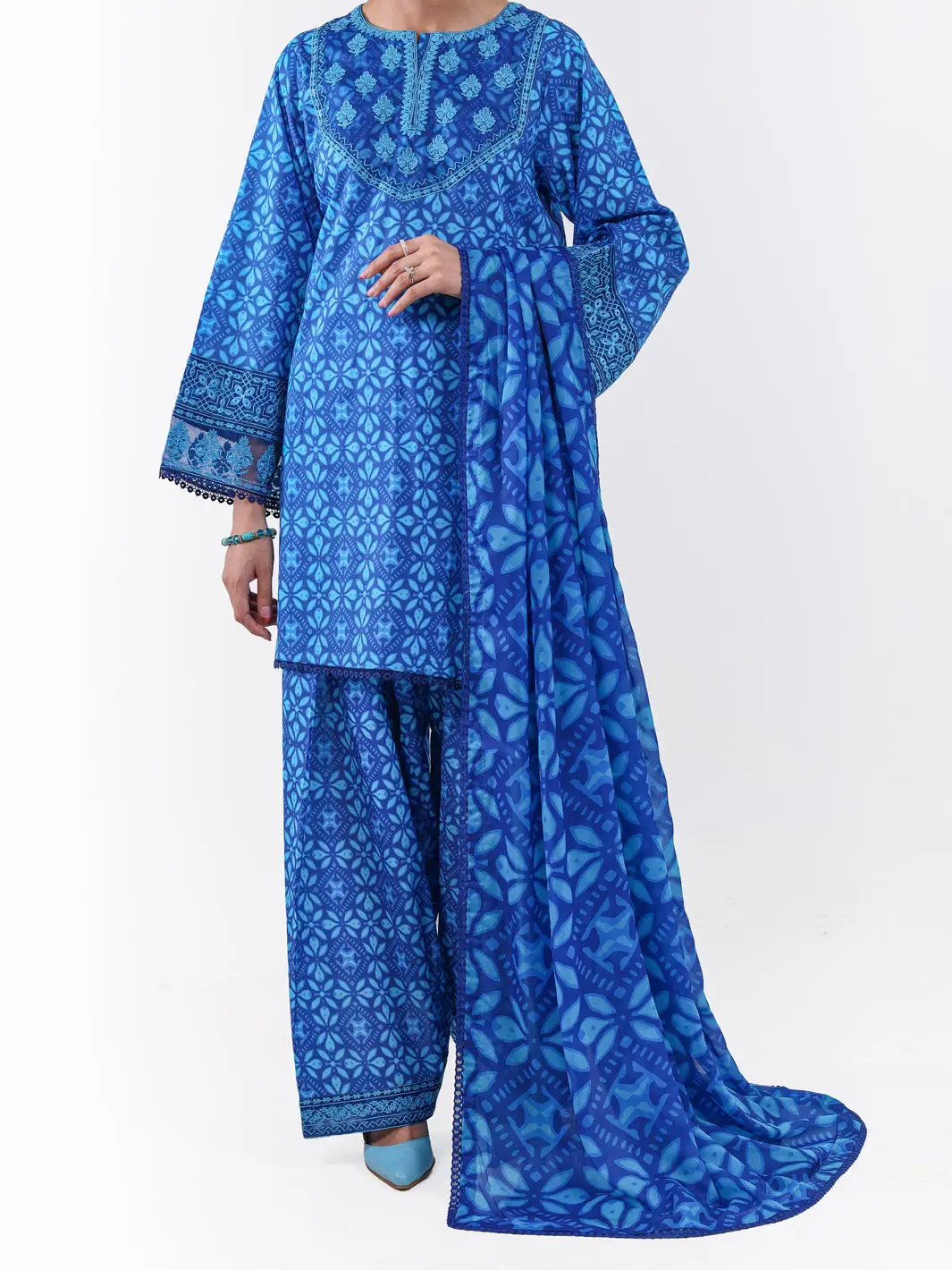 Blue Lawn 3Pc Unstitched - Alp-3Ps-2423 1