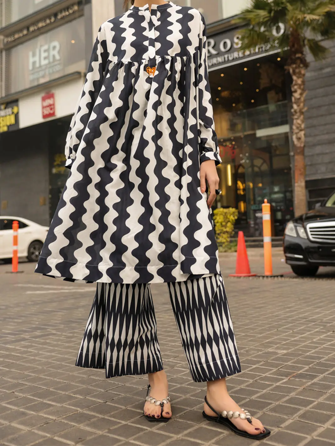 Black White Lawn Kurti - Alp-Slk-2543 1