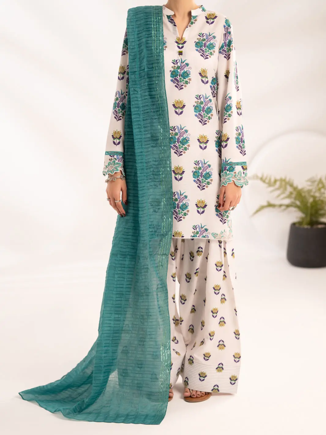 White Lawn Unstitched 3Pc - Alp-3Ps-2466 1
