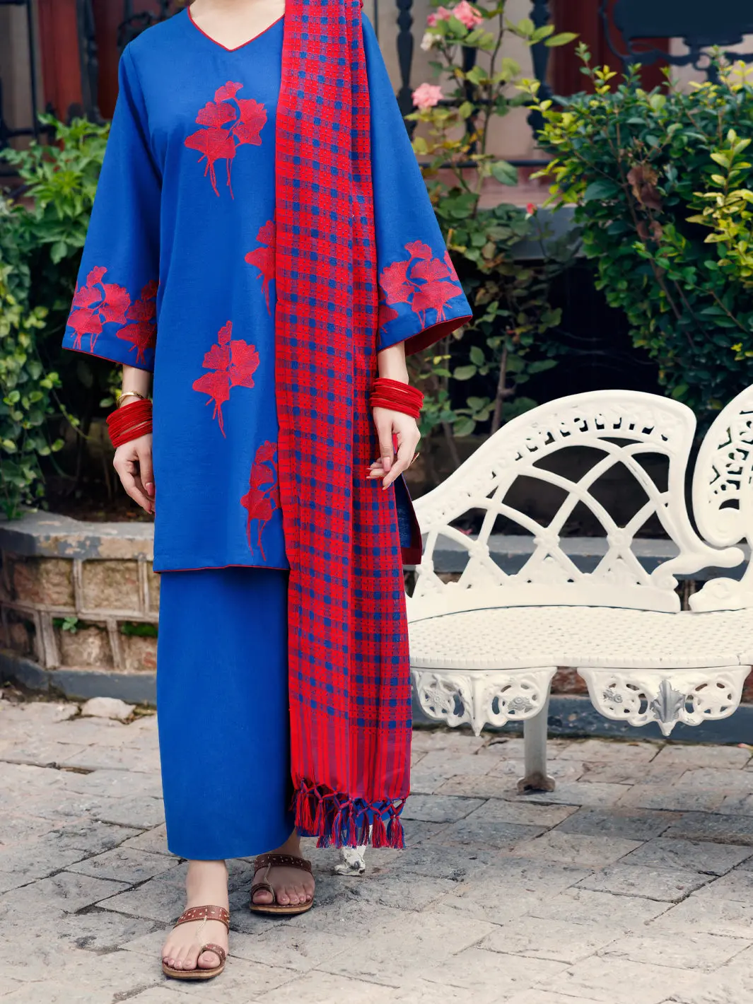 Blue Light Khaddar 3Pc Stitched - Awp-3Ps-773 1