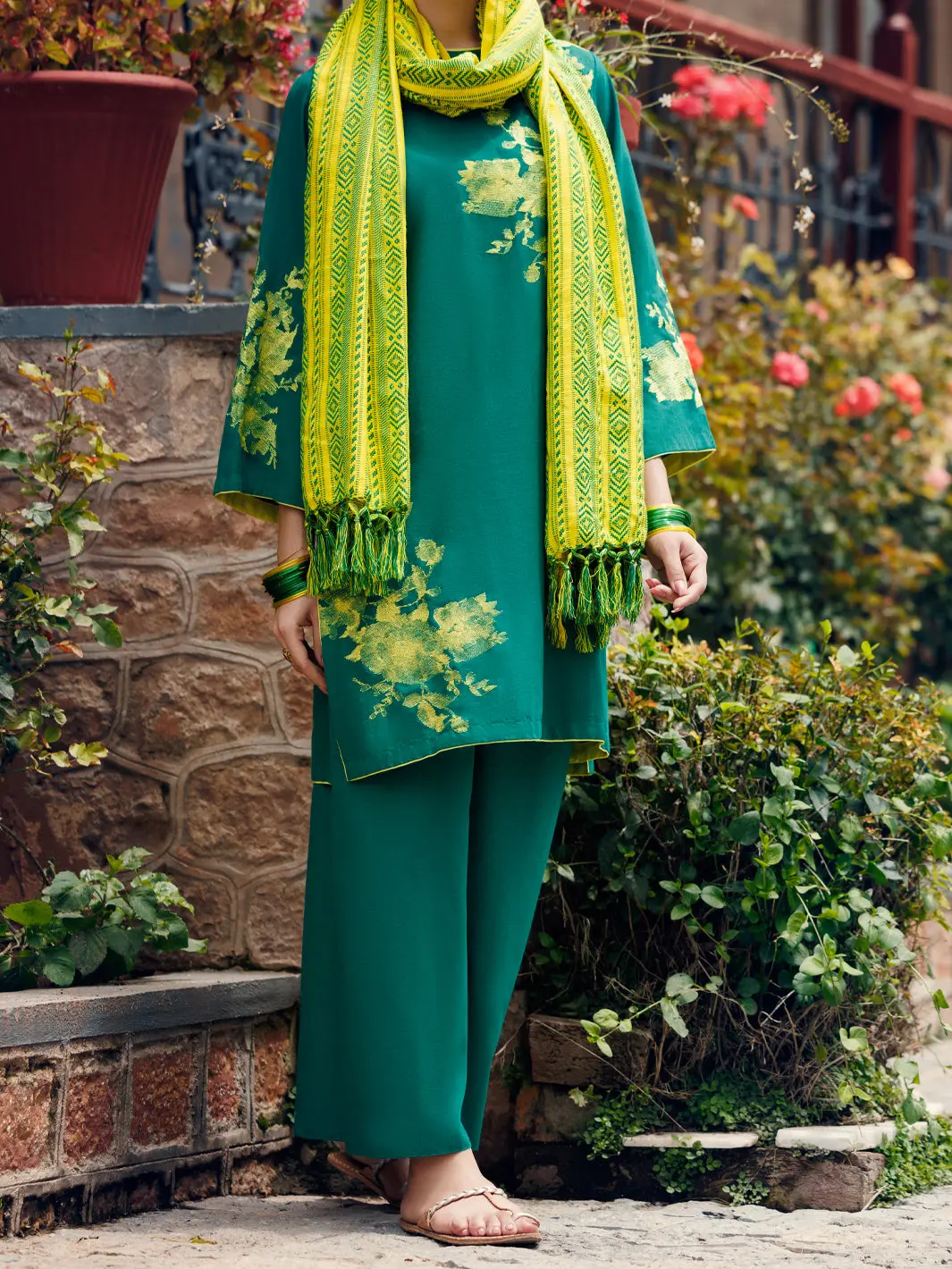 Green Light Khaddar 3Pc Stitched - Awp-3Ps-772 1