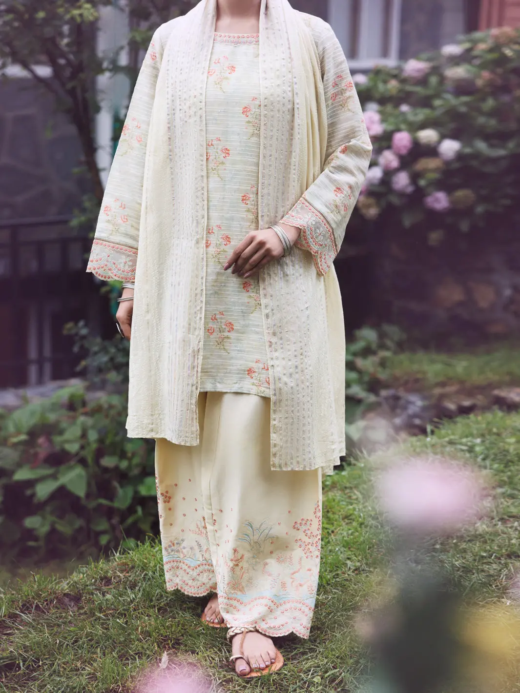 Cream Dobby 3Pc Stitched - Awp-3Ps-878 1
