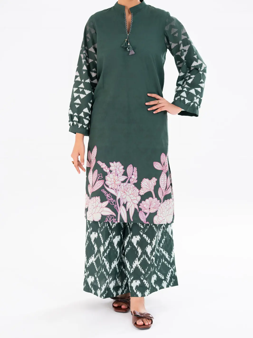 Green Cambric 2Pc Stitched - Awp-2Ps-Lks-897 1
