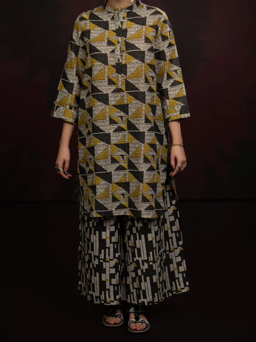 Charcoal Slub Khaddar 2Pc Stitched - Awp-2Ps-Lks-811 1