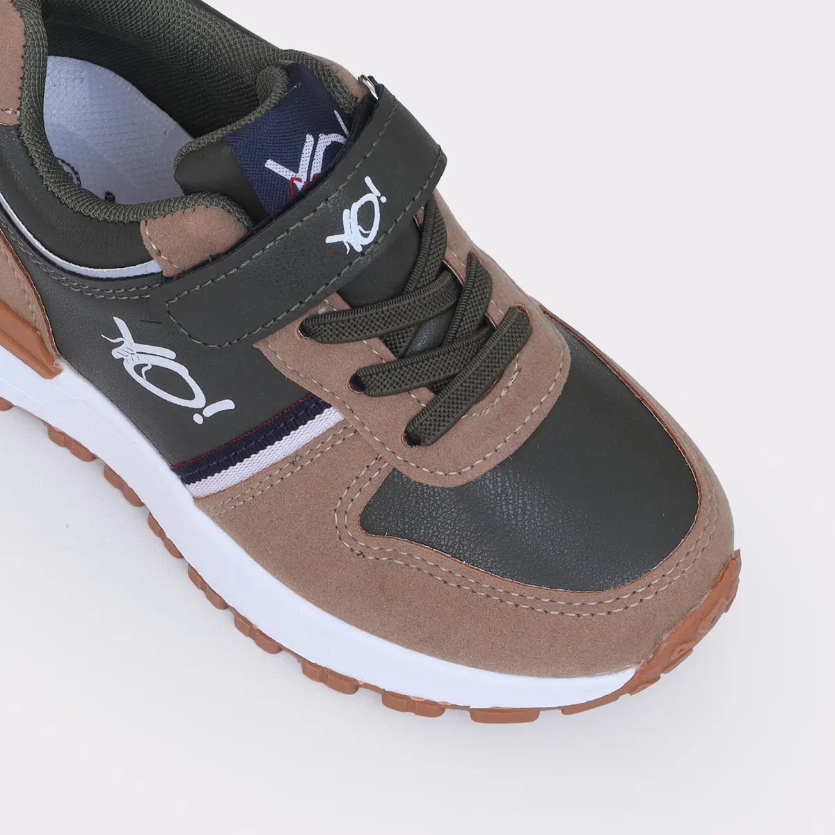 Boys Stand-Out Sneakers 5