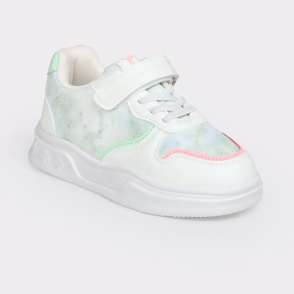 Kids Close Shoes 1