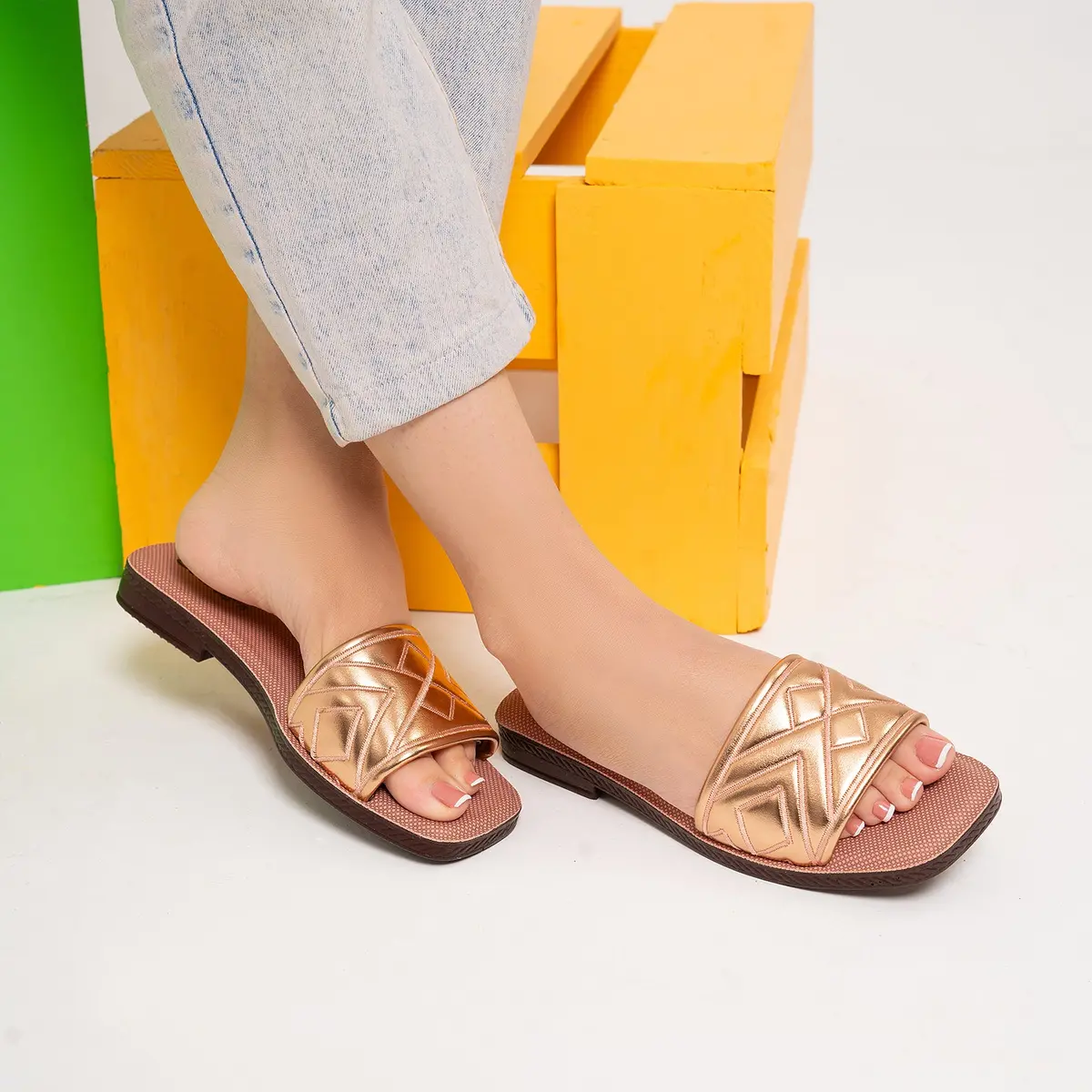 Women Everyday Slipper 3