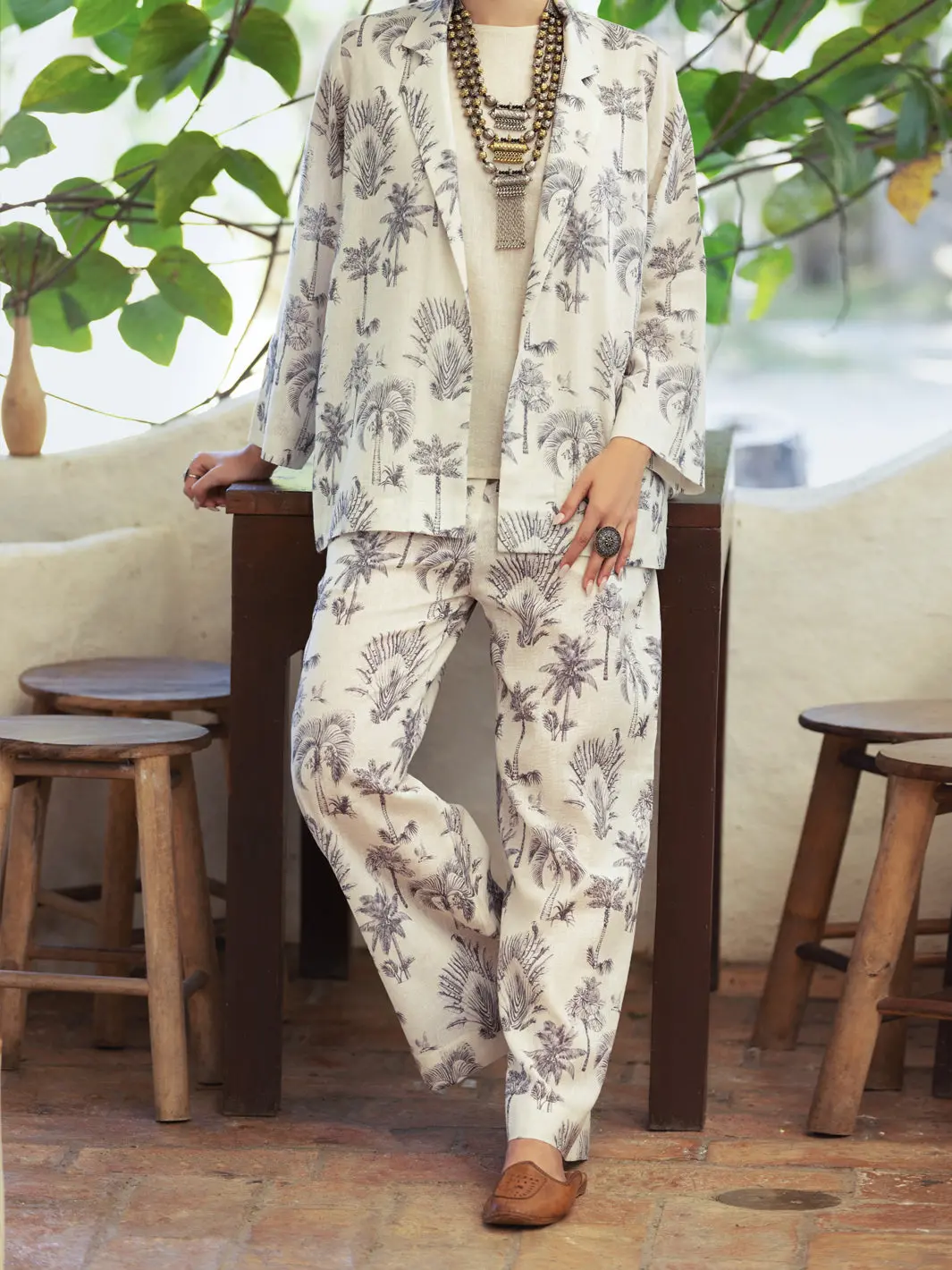 Off White 2Pc Stitched - Alcr-2Ps-Lks-1088 1