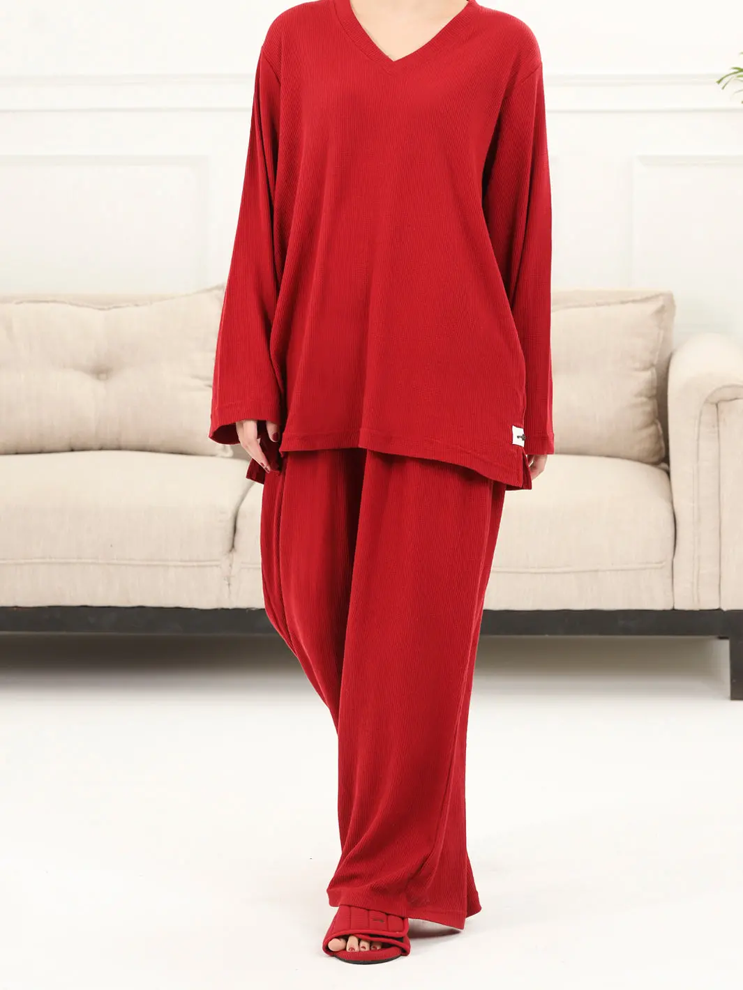 Red Knitted Co-Ord Set With Matching Slides - Awp-Lksfw-734 1