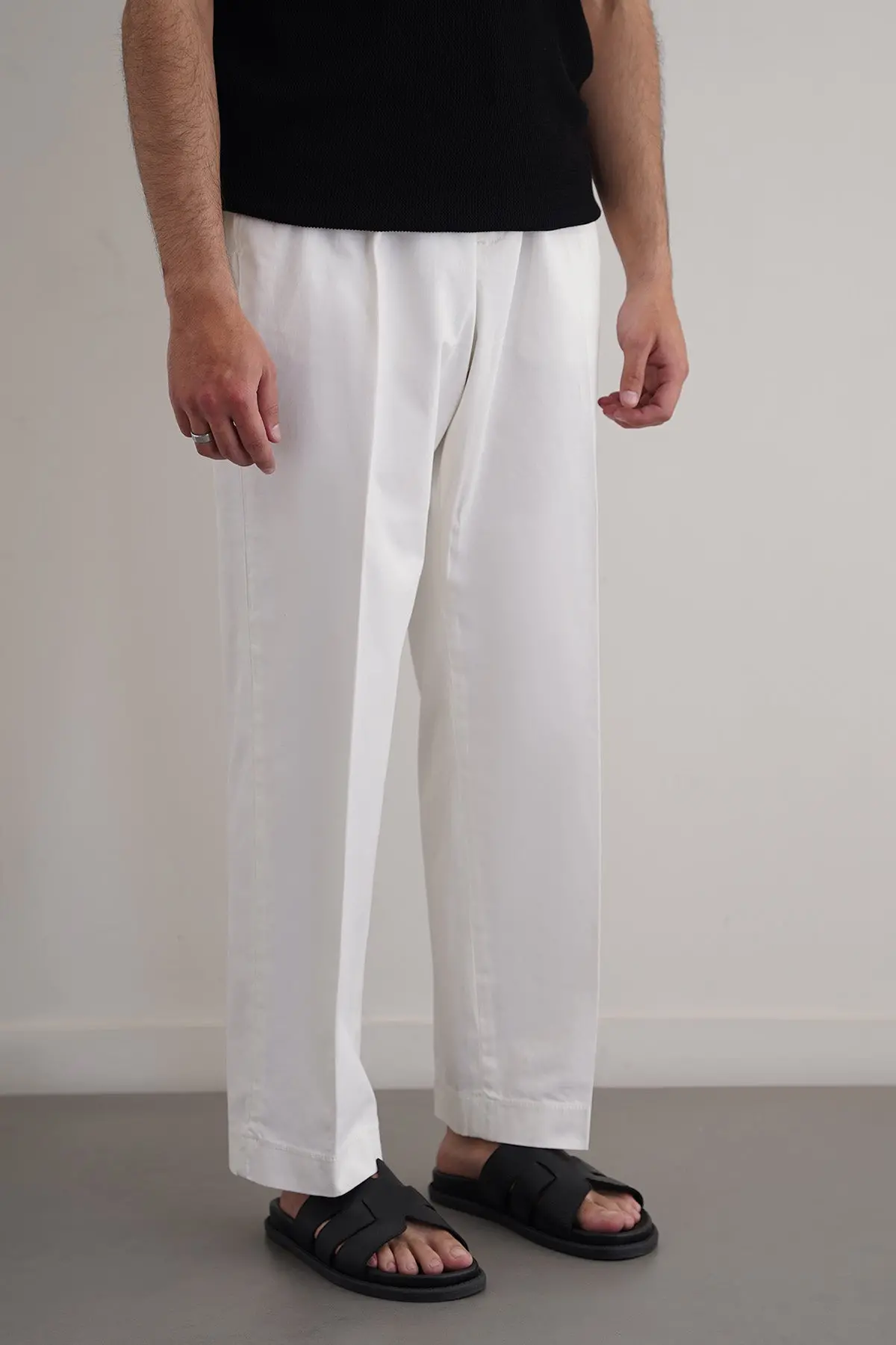 Pleated Cotton Trousers 1