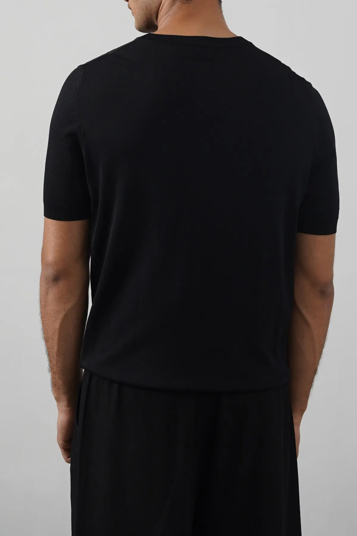 Timeless Henley 4