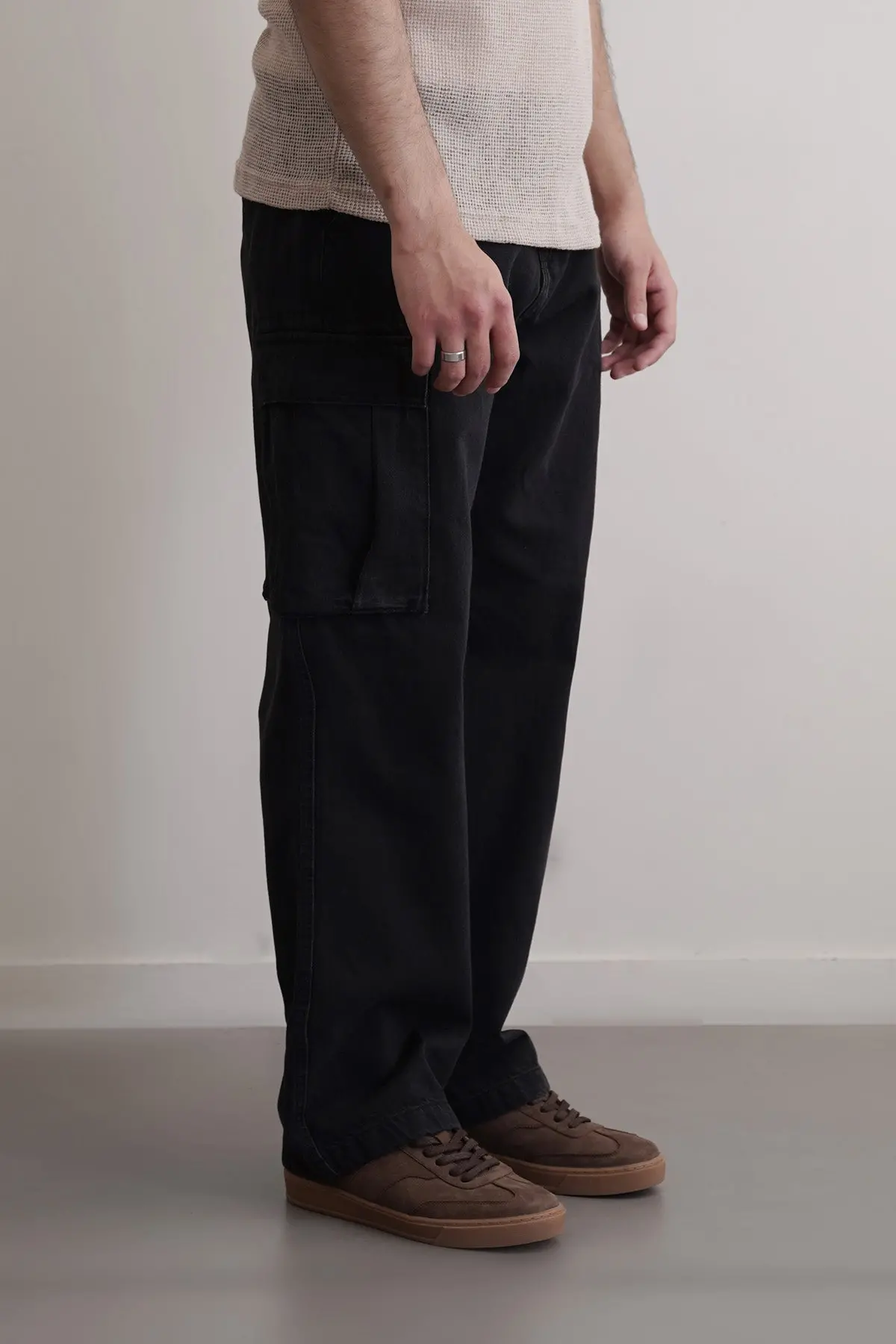 Relaxed Cargo Jeans 1