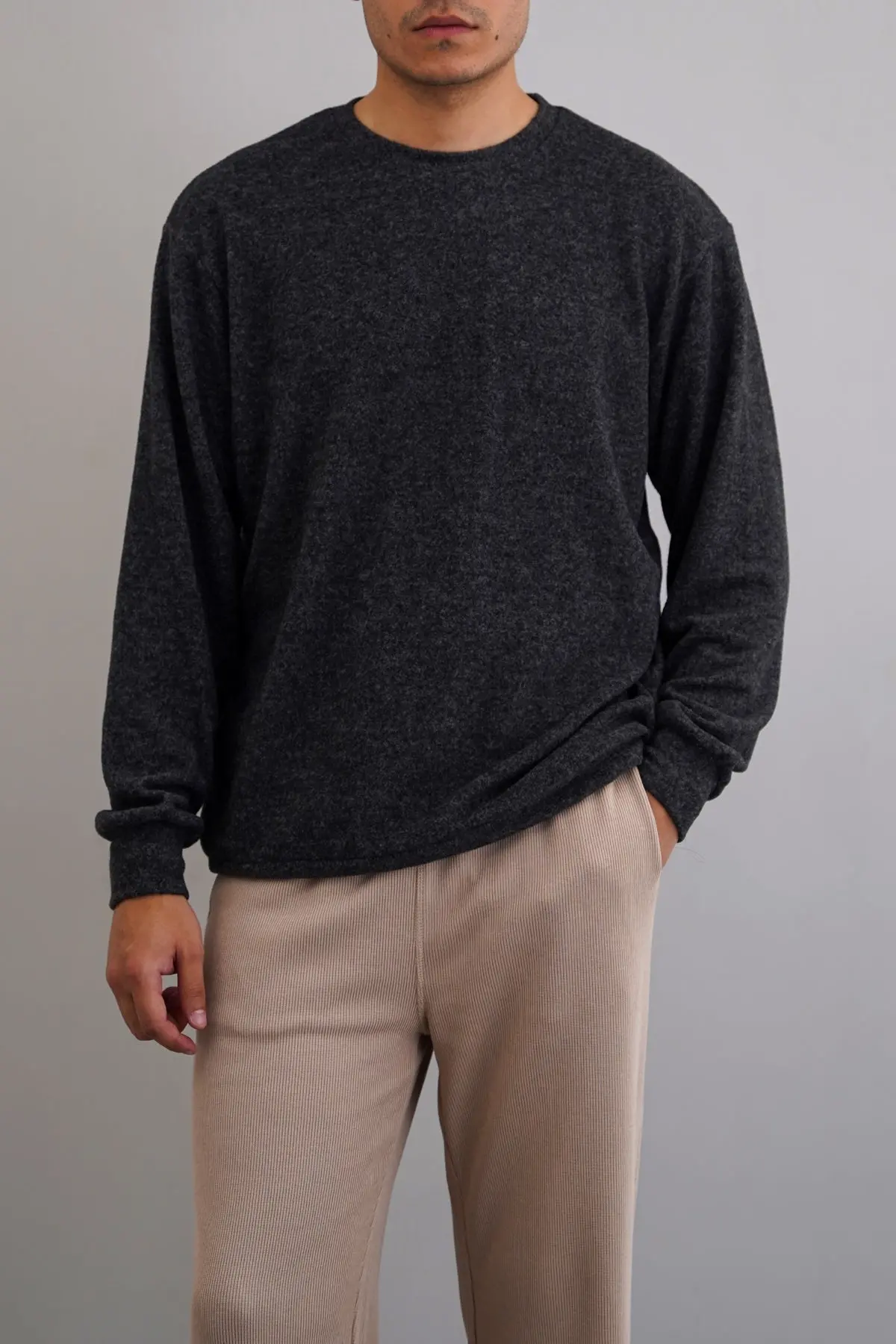 Basic Sweatshirt 1