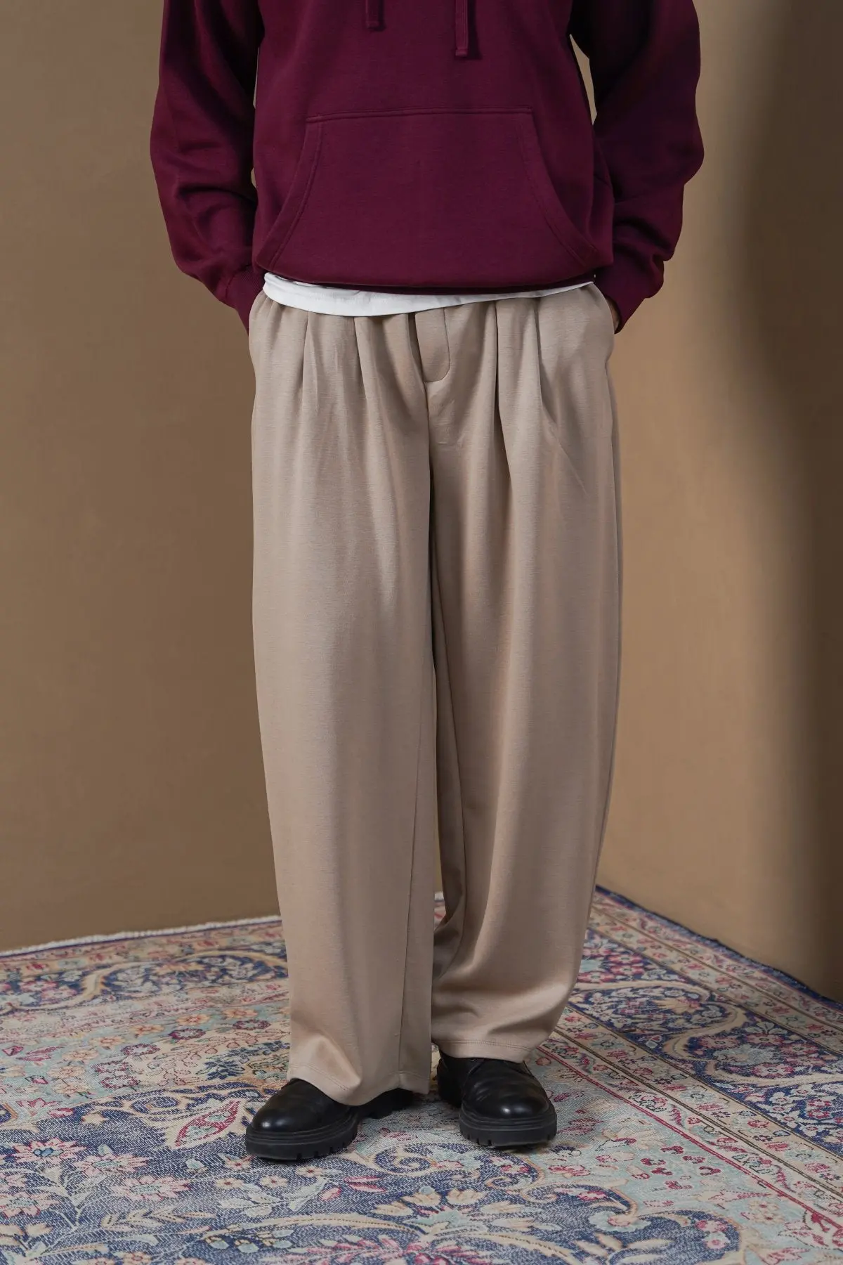 Pleated Straight Trousers 1