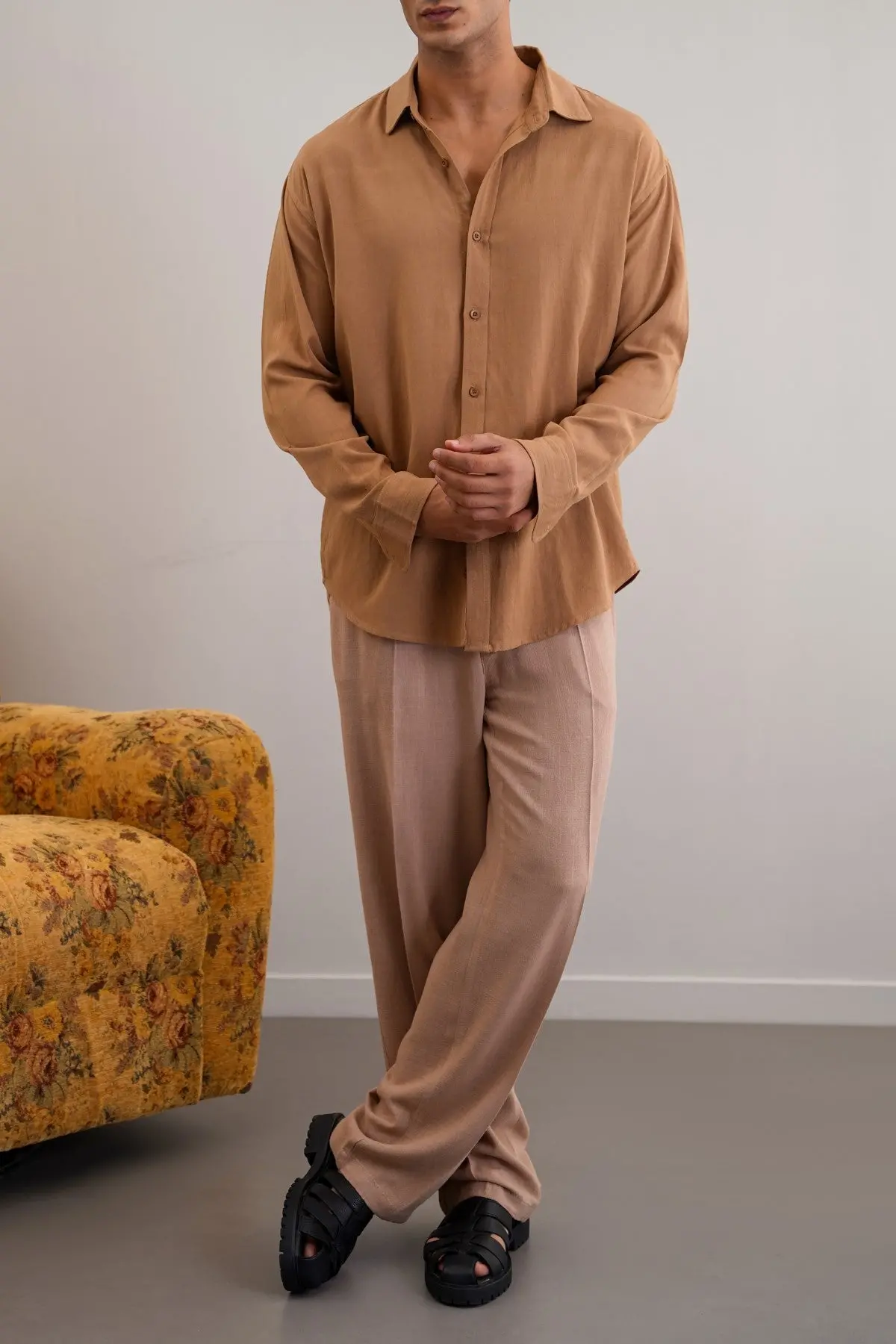 Oversized Linen Shirt 1