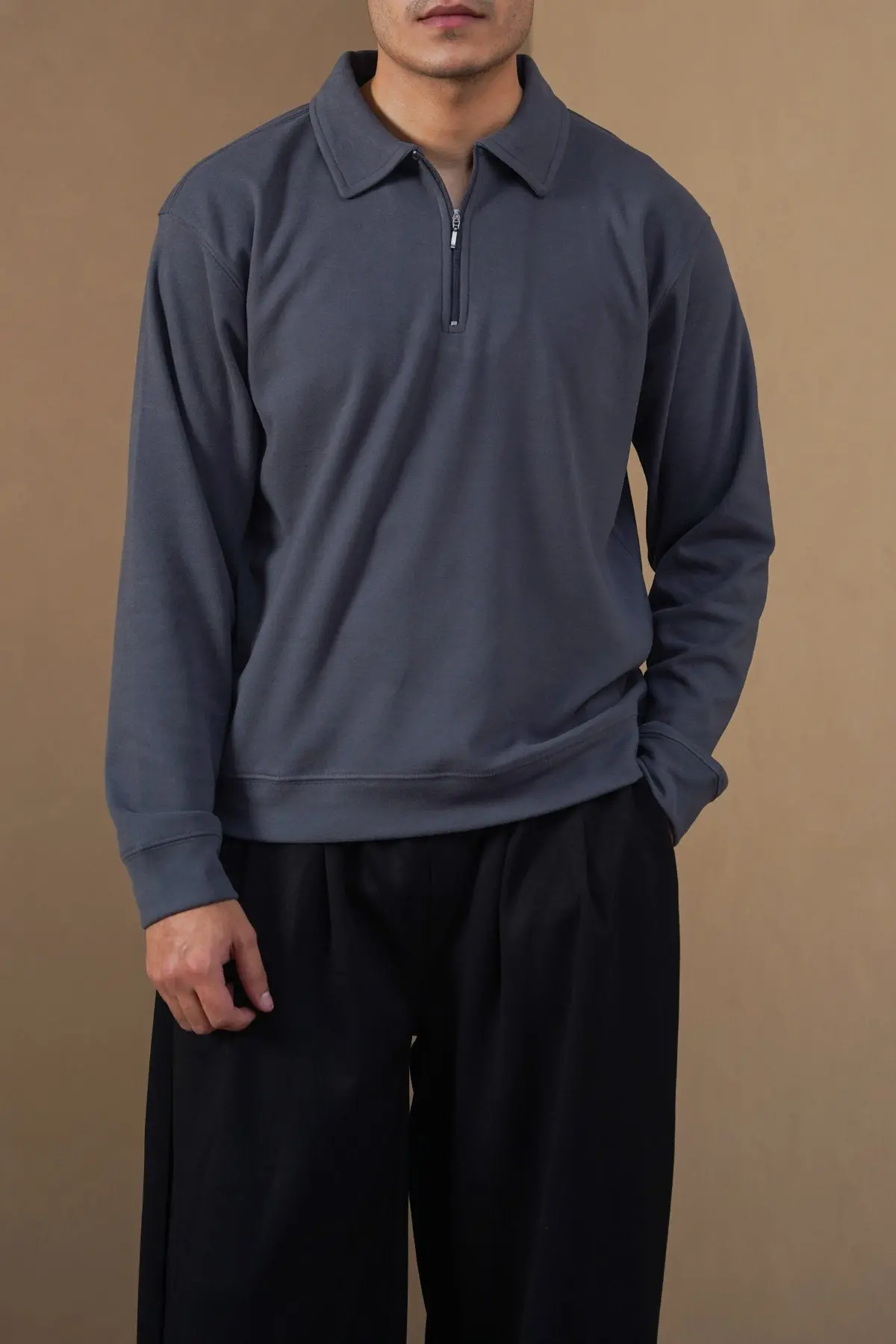 Zipper Polo Sweatshirt 1