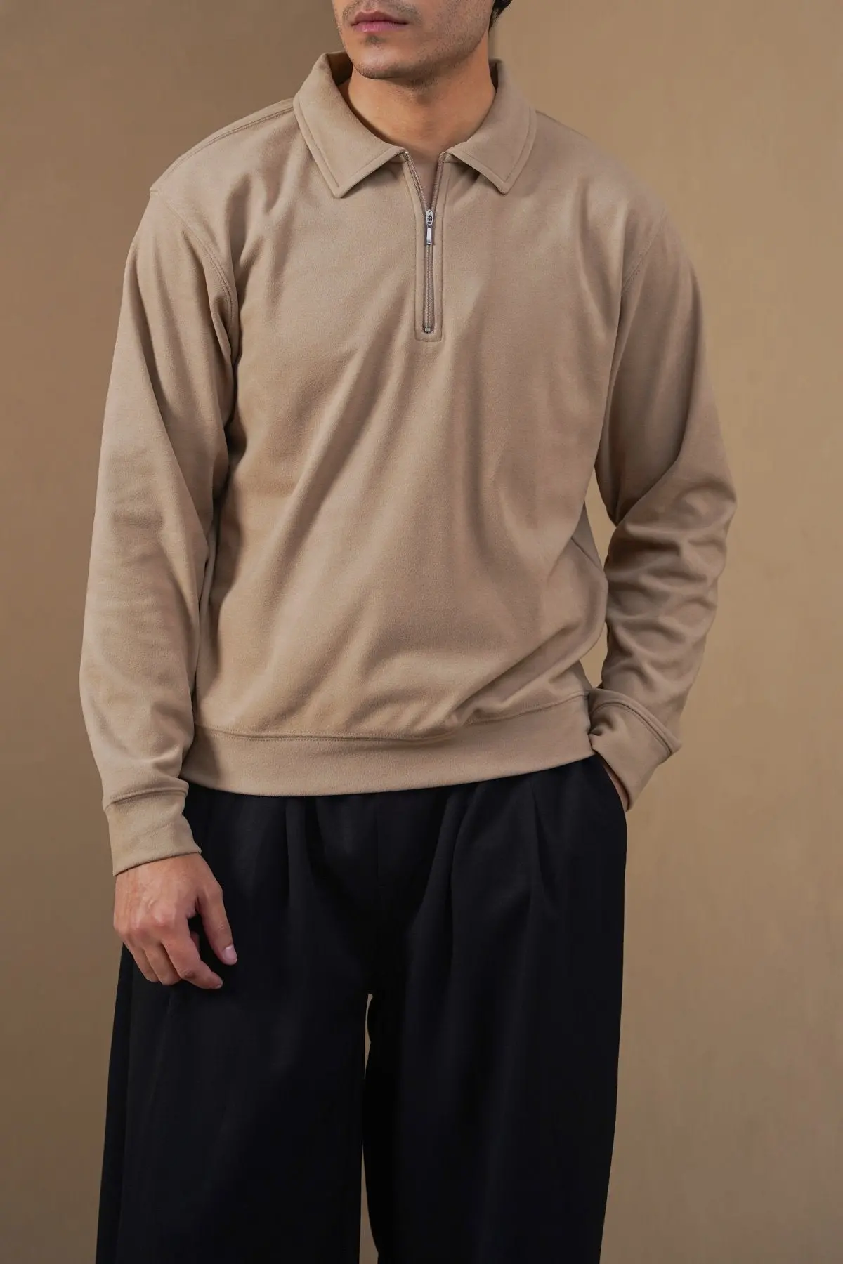Zipper Polo Sweatshirt 1
