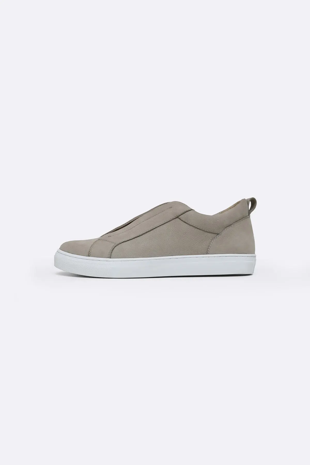 Low Top Leather Sneakers 1