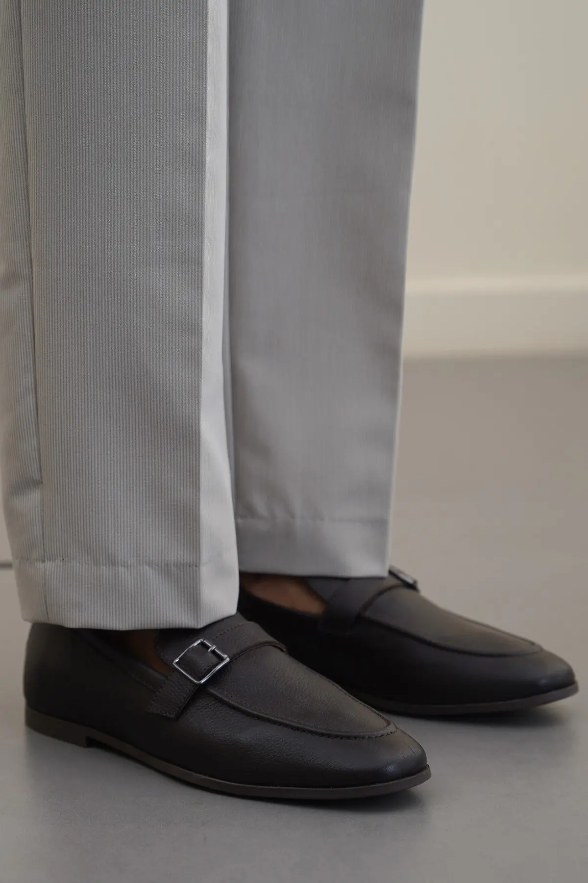Smart Buckle Loafers 2