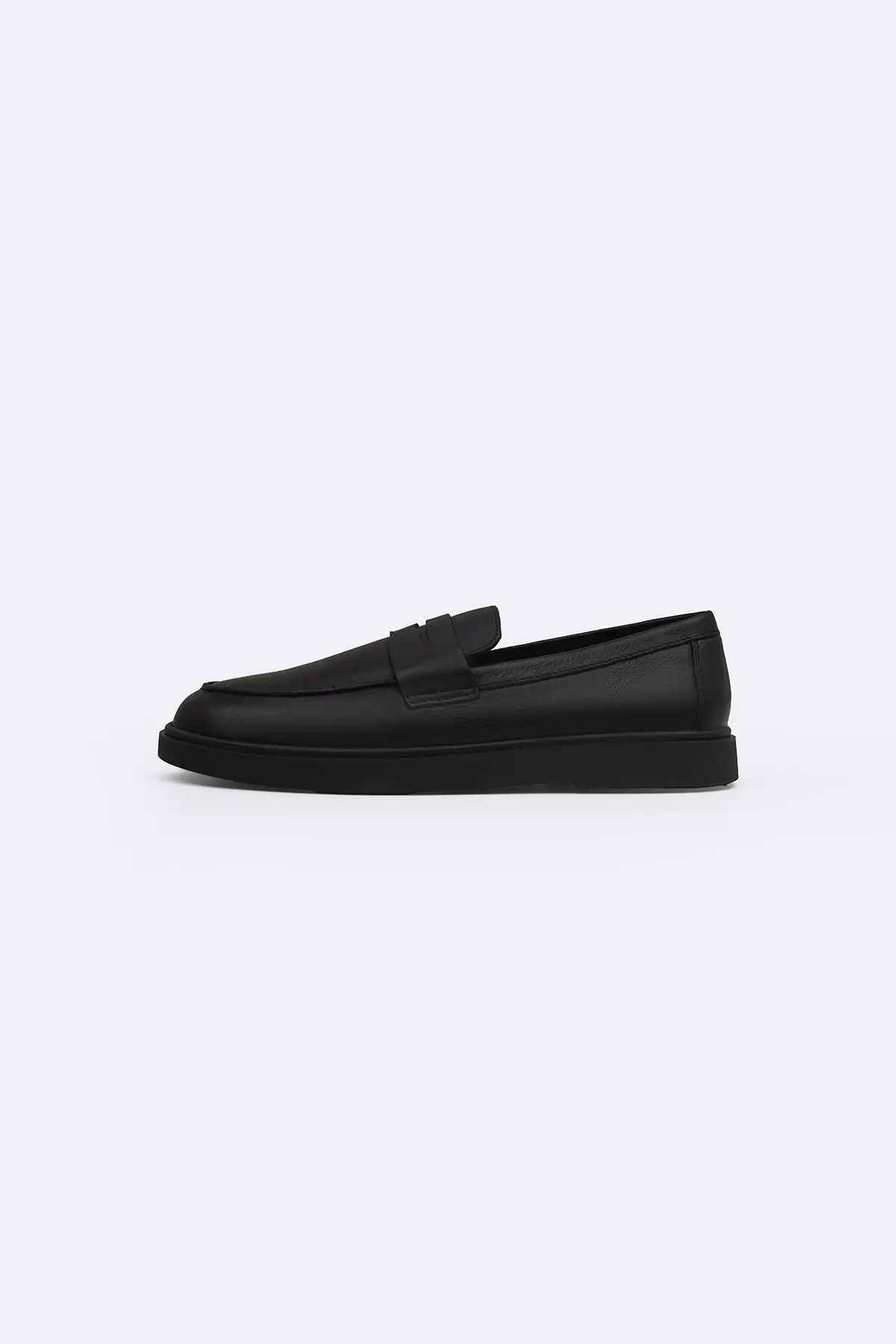 Everyday Leather Loafers 1