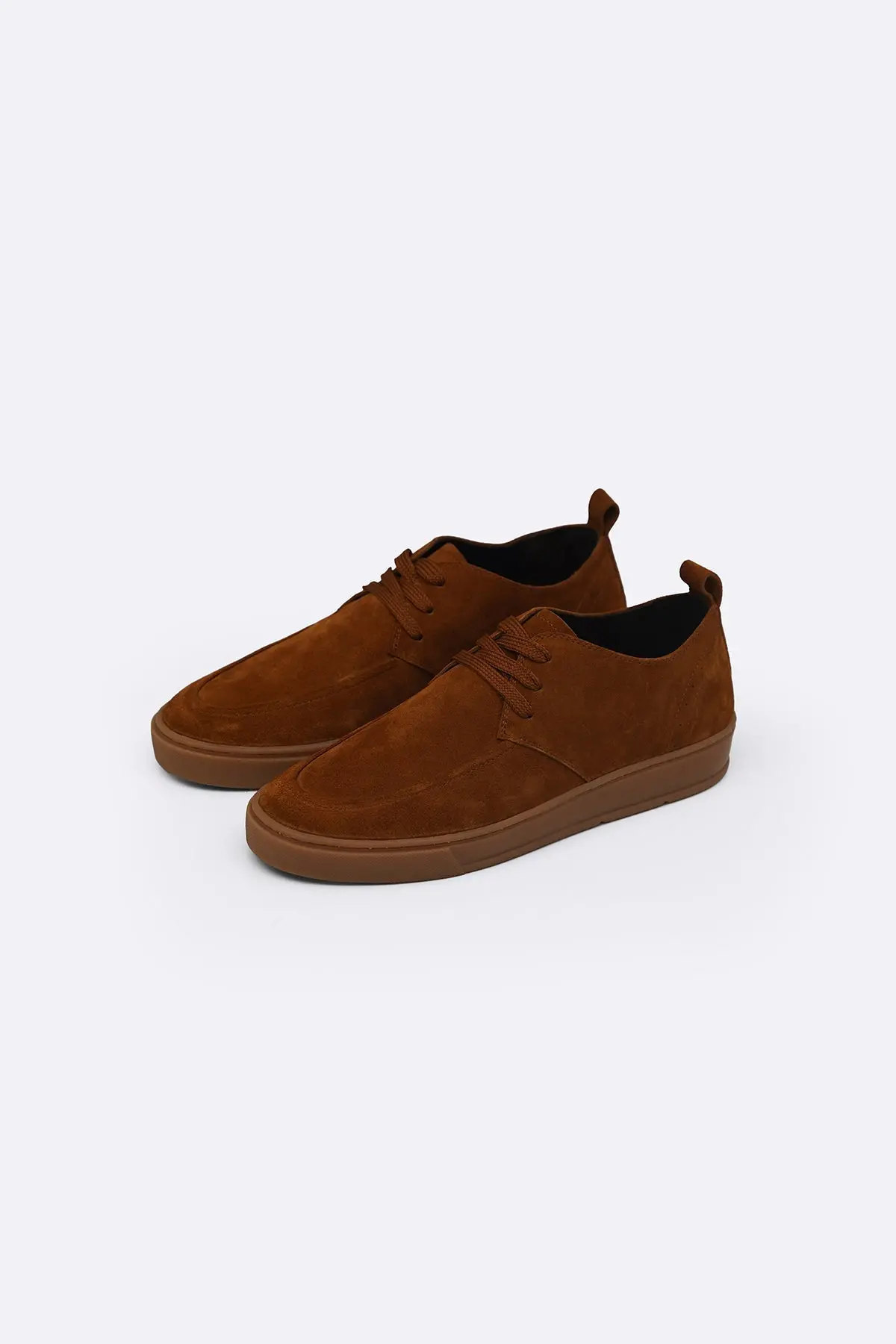 Low-Top Leather Sneakers 1
