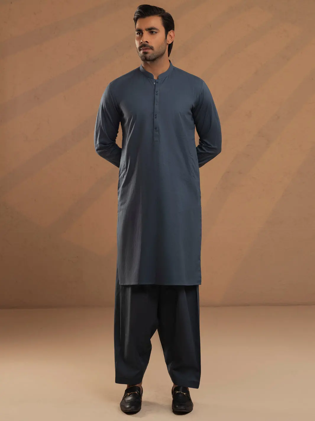 Silver Cotton Unstitched Fabric - Al-Un-Mrj-6149 1
