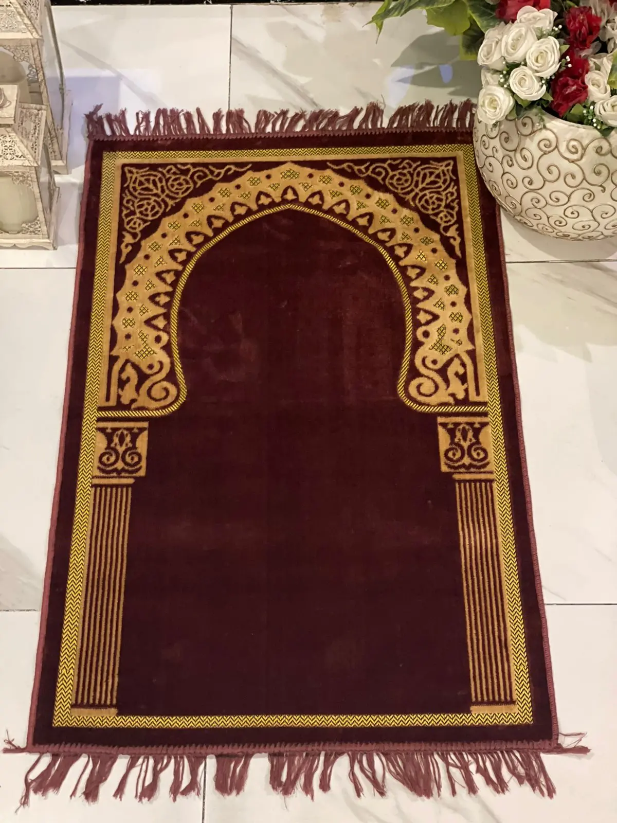 Maroon Jamanaz (Prayer Mat) 1