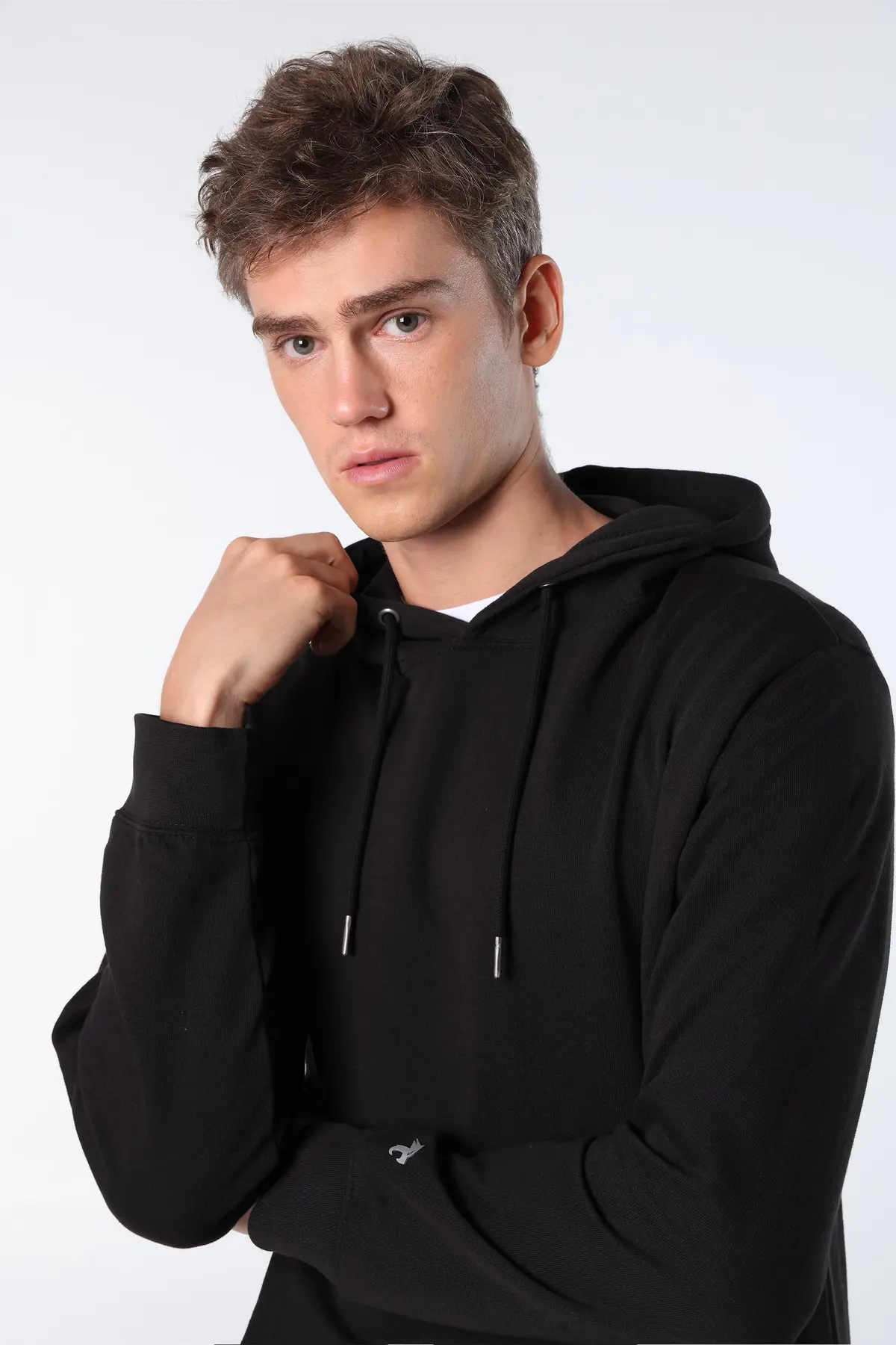 Athleisure Pull Over Hood 1