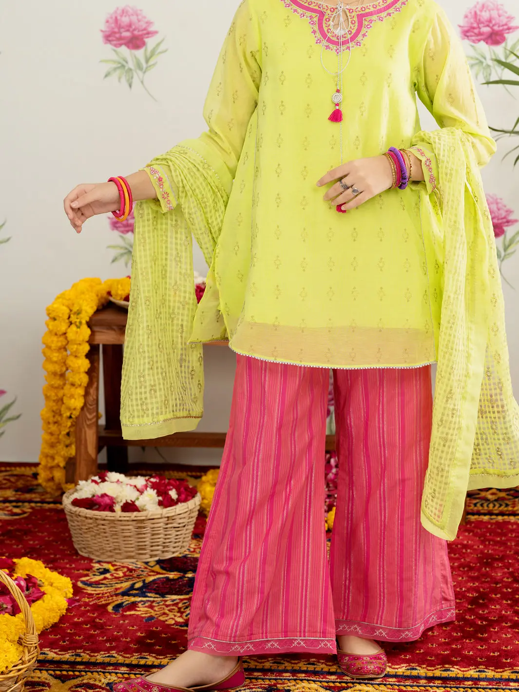 Light Green Khaddi Net Girl Stole - Alt-St-1029 1