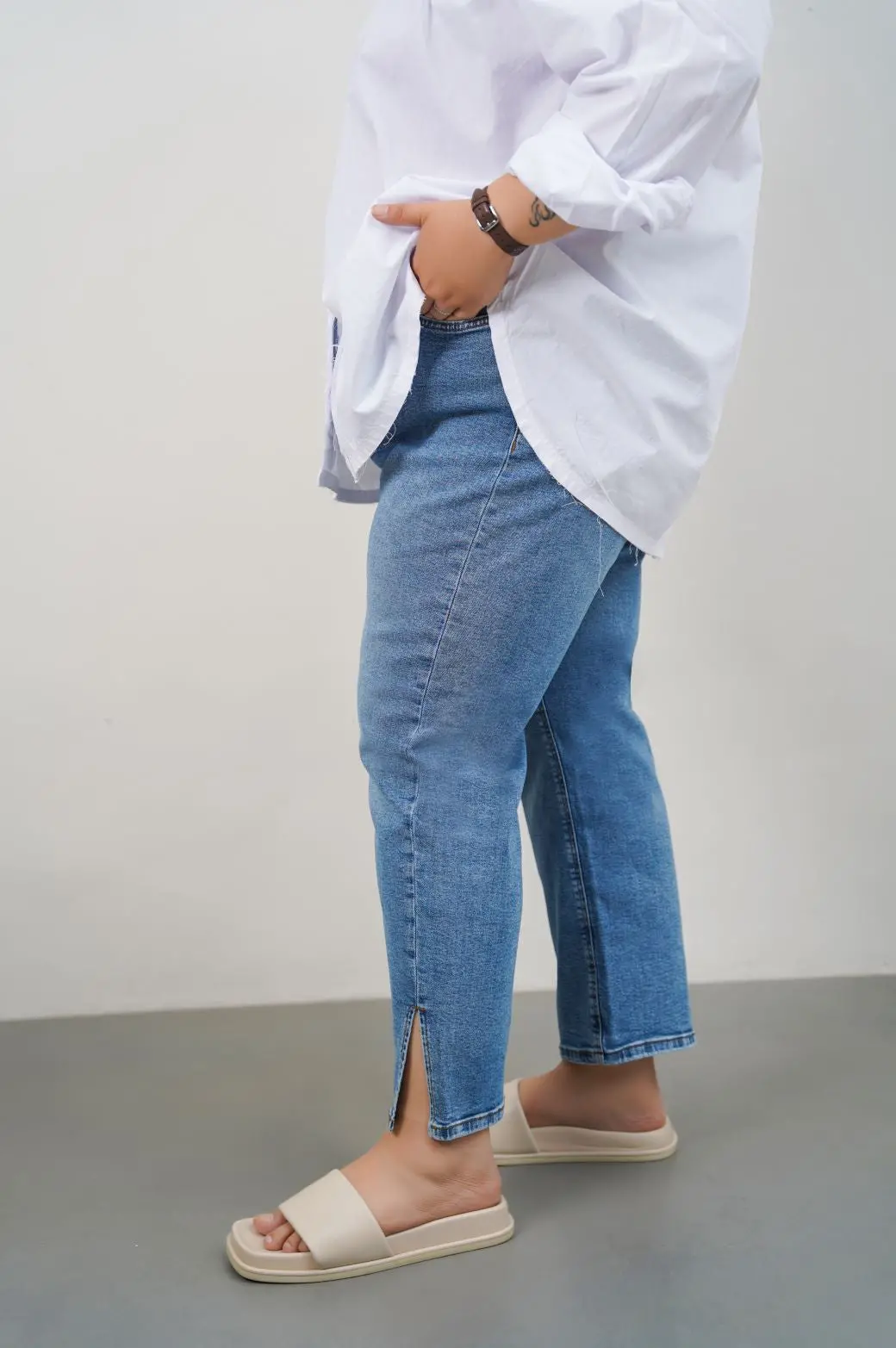 Curve Slim Cropped Jeans 1