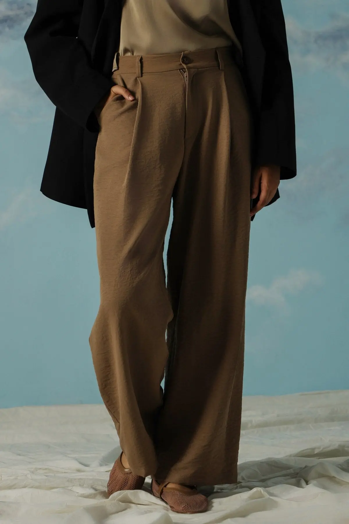 Essential Pleated Pants 1