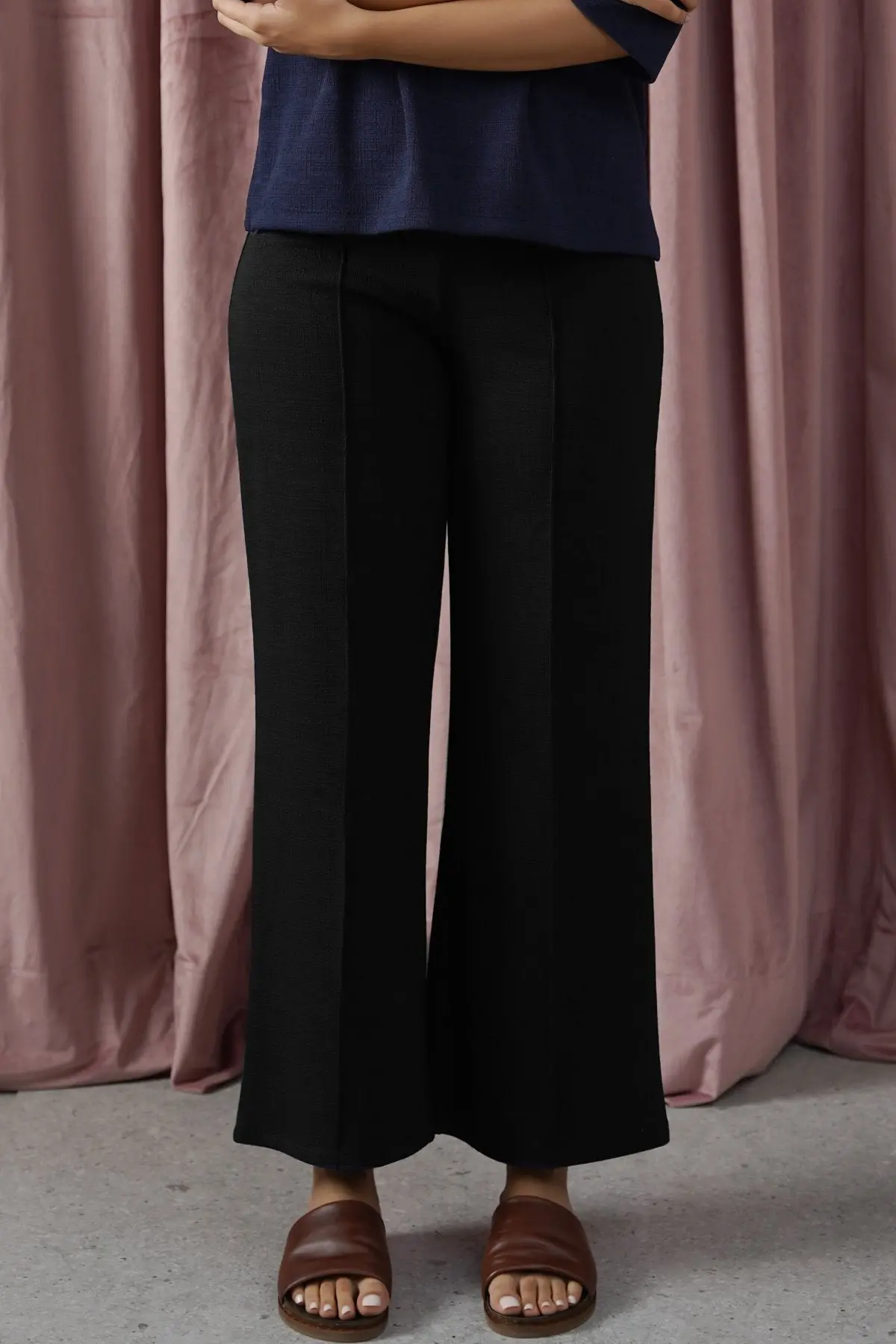 Stretchy Pants With Pleat 1