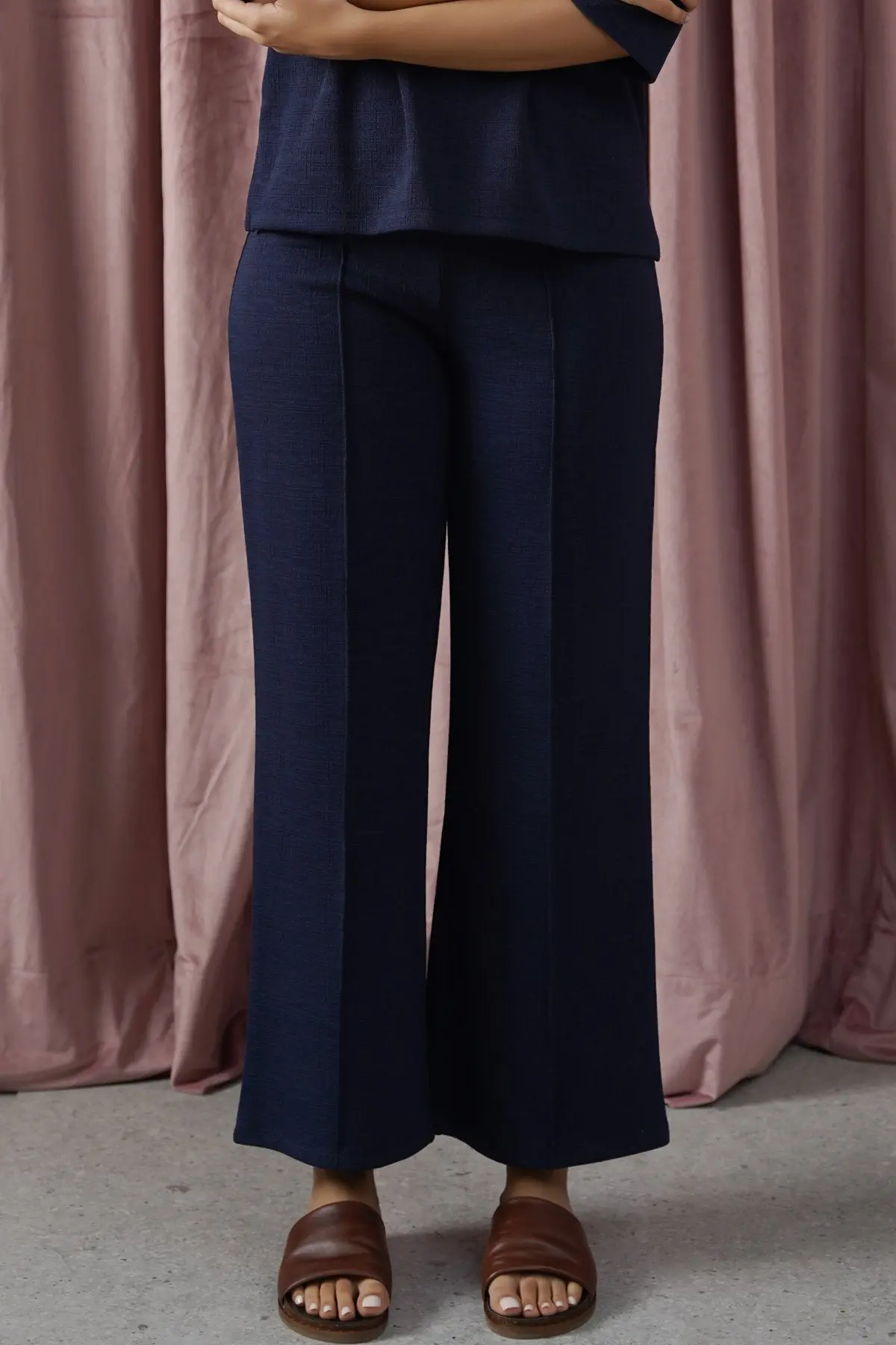 Stretchy Pants With Pleat 1
