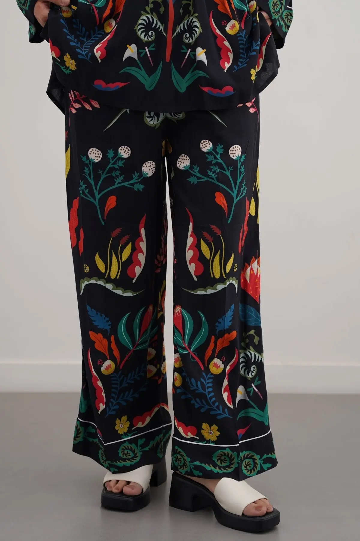 Maori Forest Pants 1