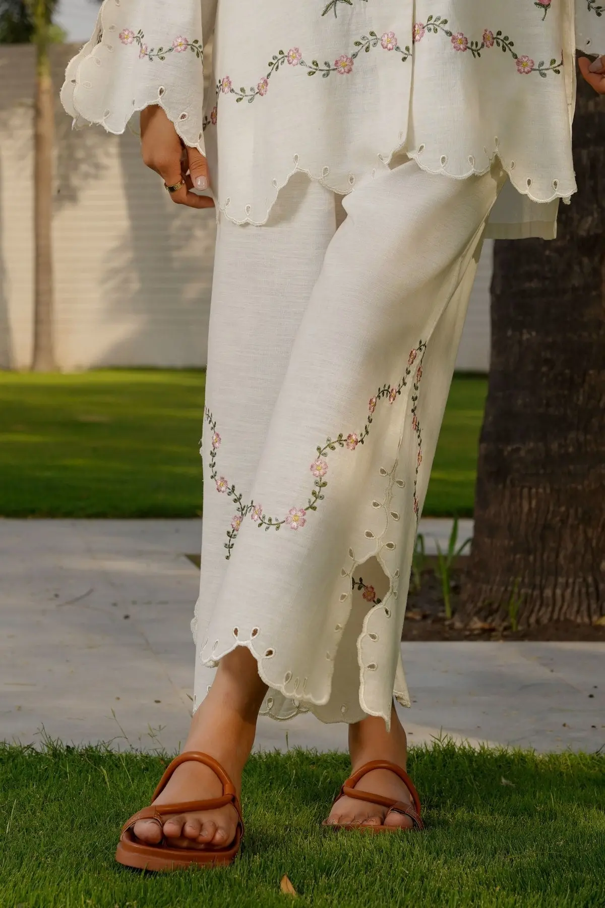 Peony Embroidered Culottes 1