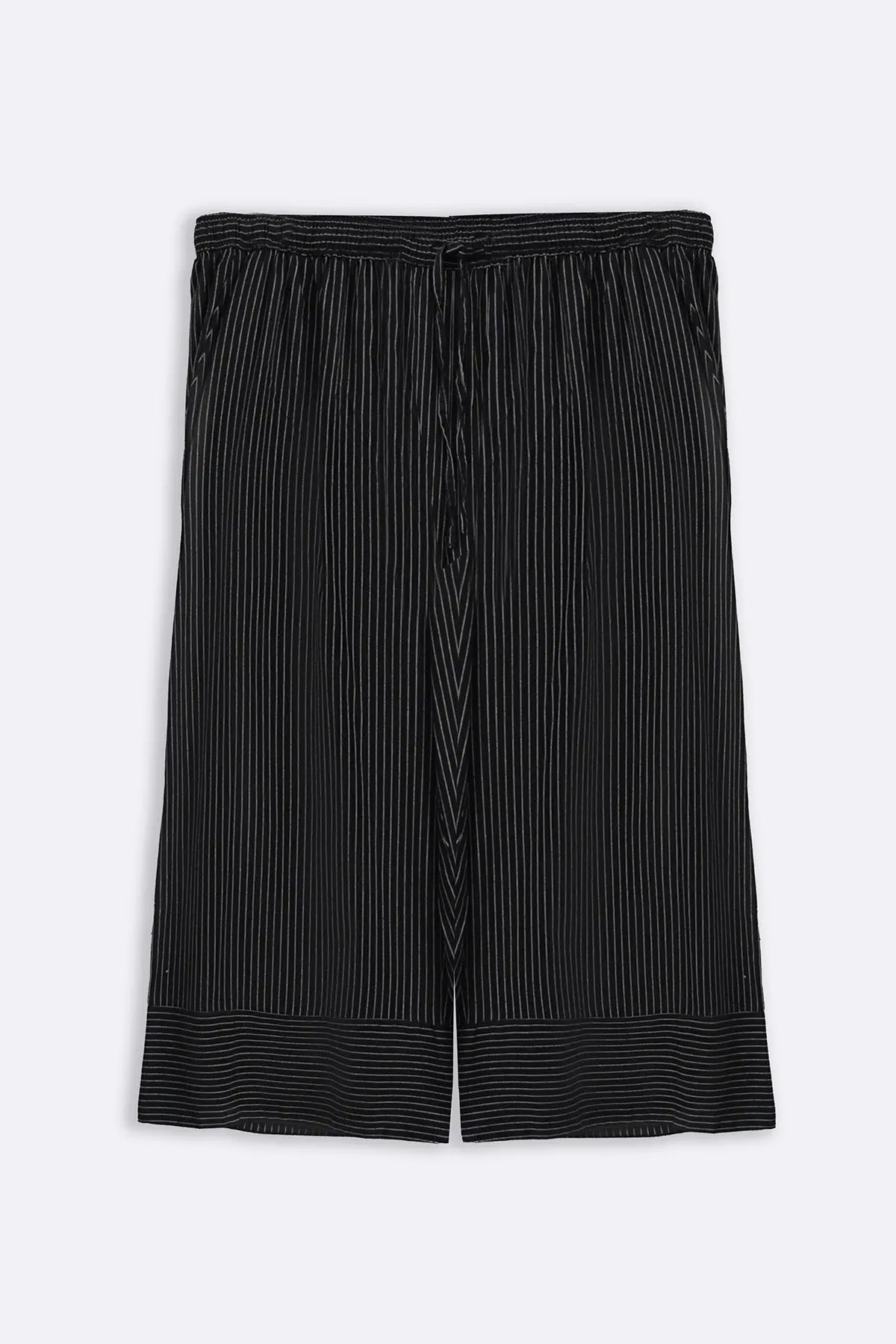 Curve Striped Culottes 1