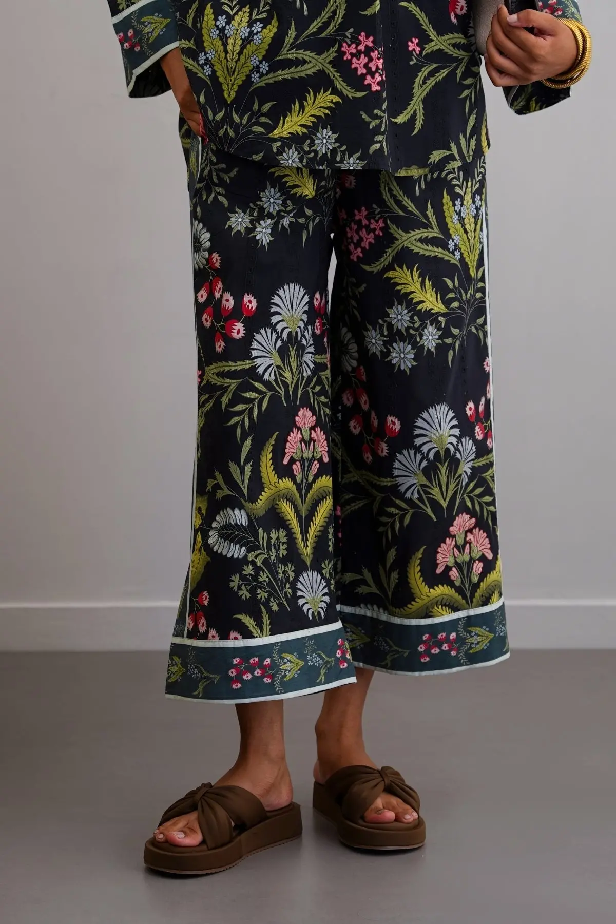 Botanical Embroidered Pants 1