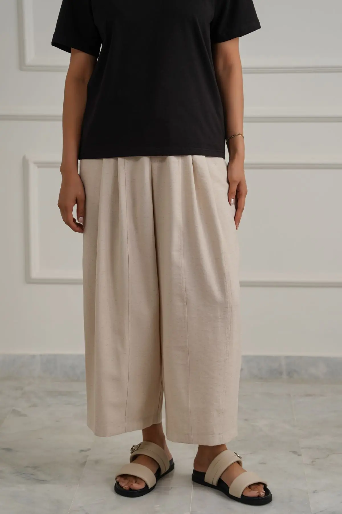 Cotton-Tencel Cropped Pants 1
