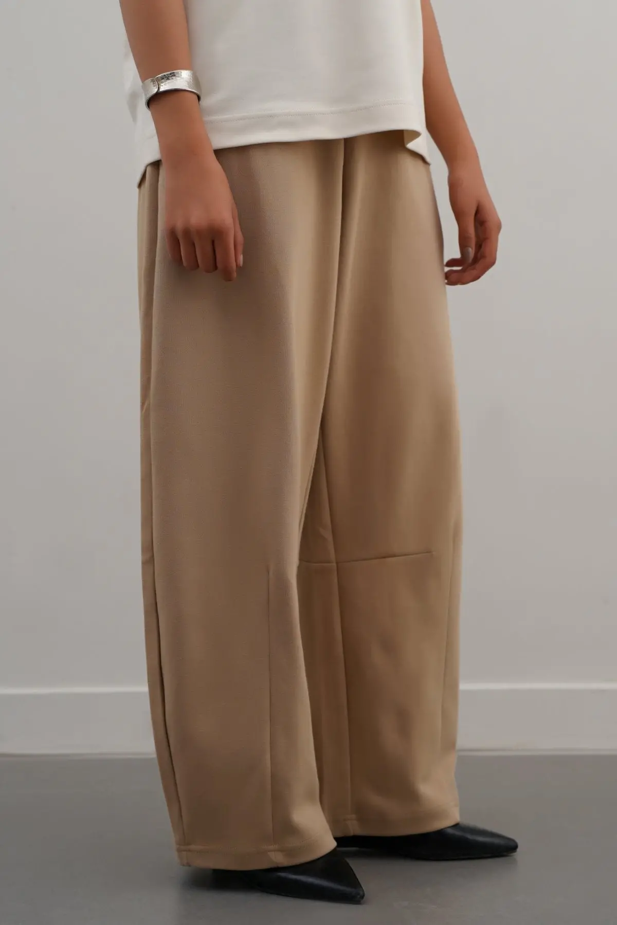 Knitted Barrel Pants 1