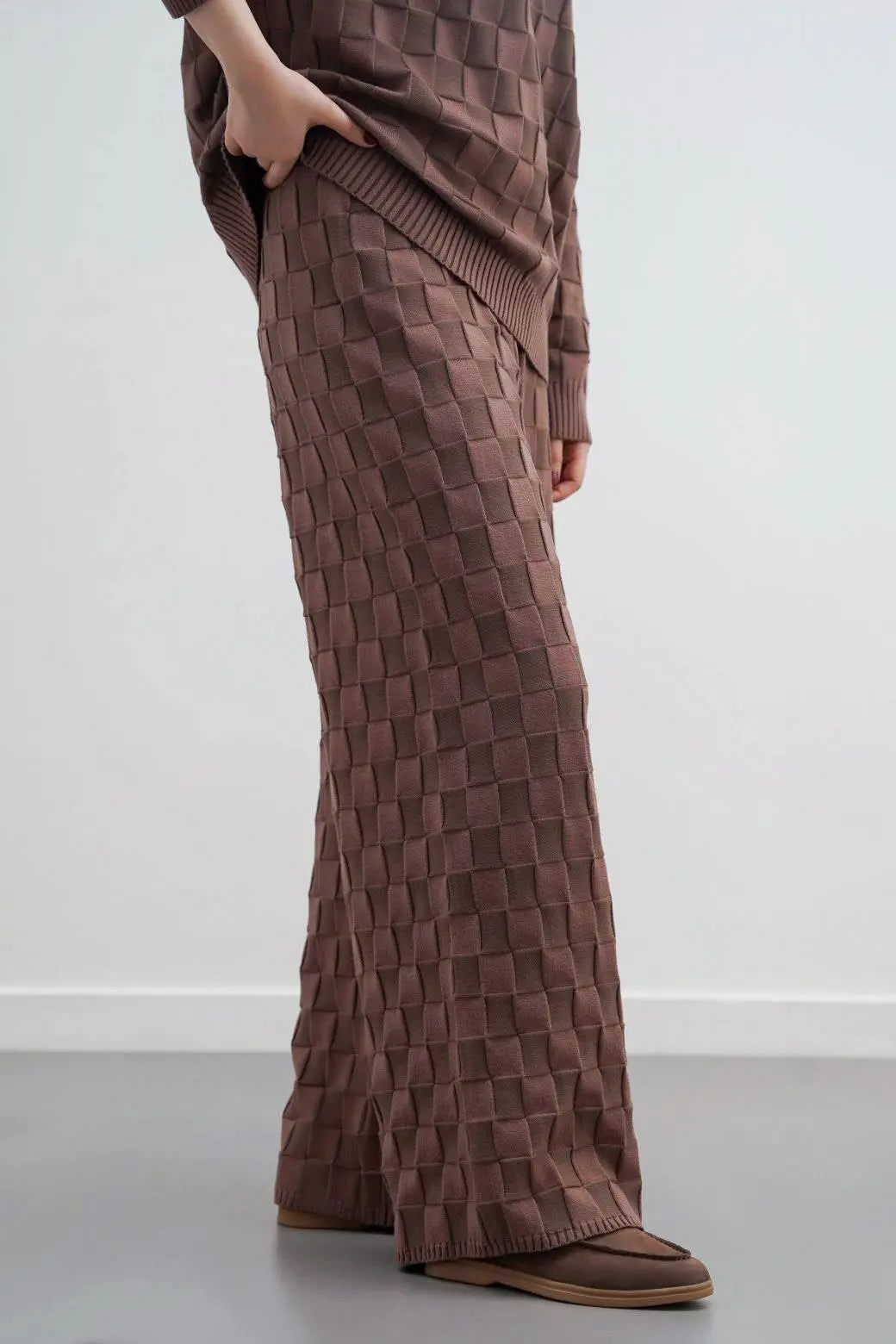 Checkered Knit Pants 1