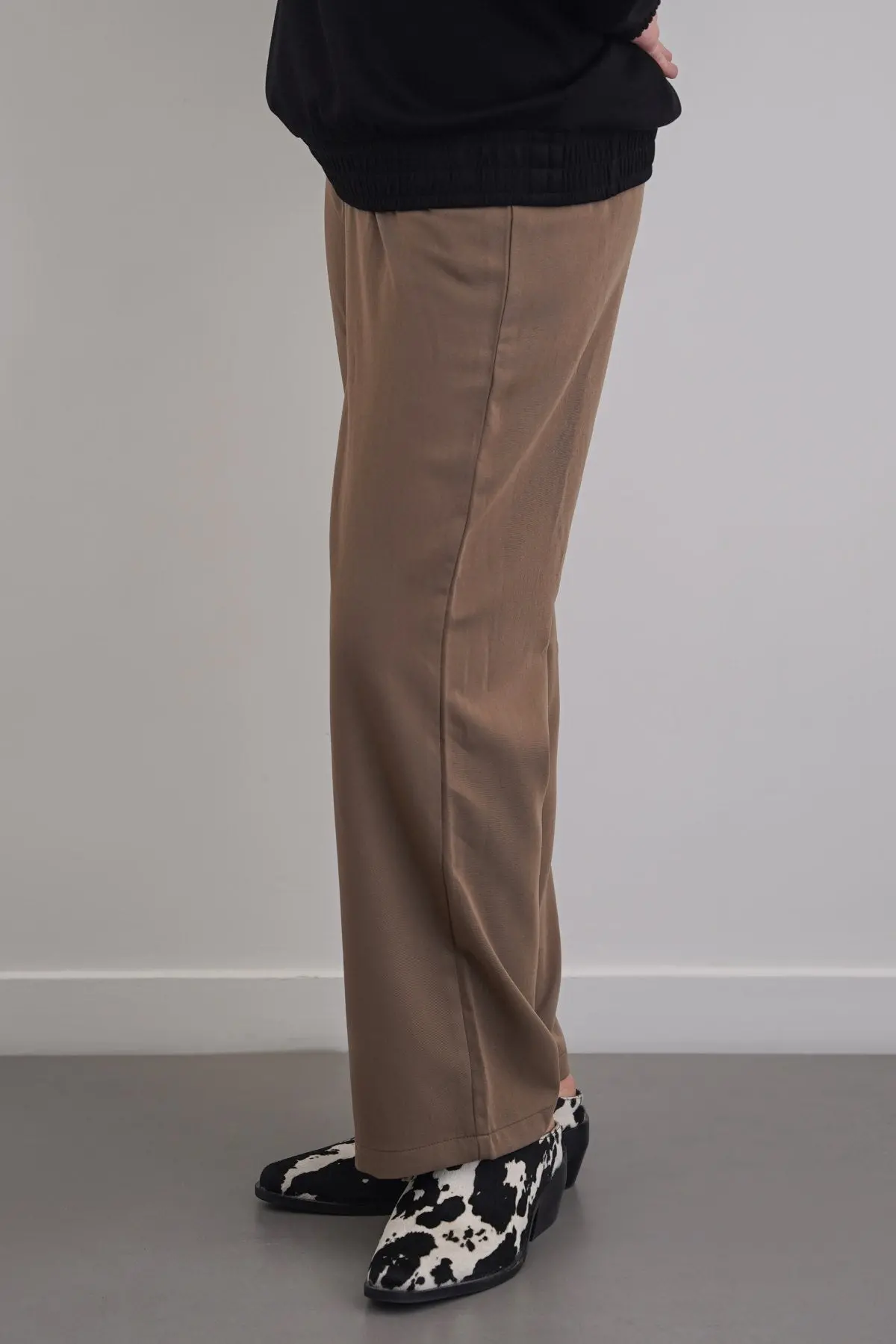Wide Leg Trousers 1