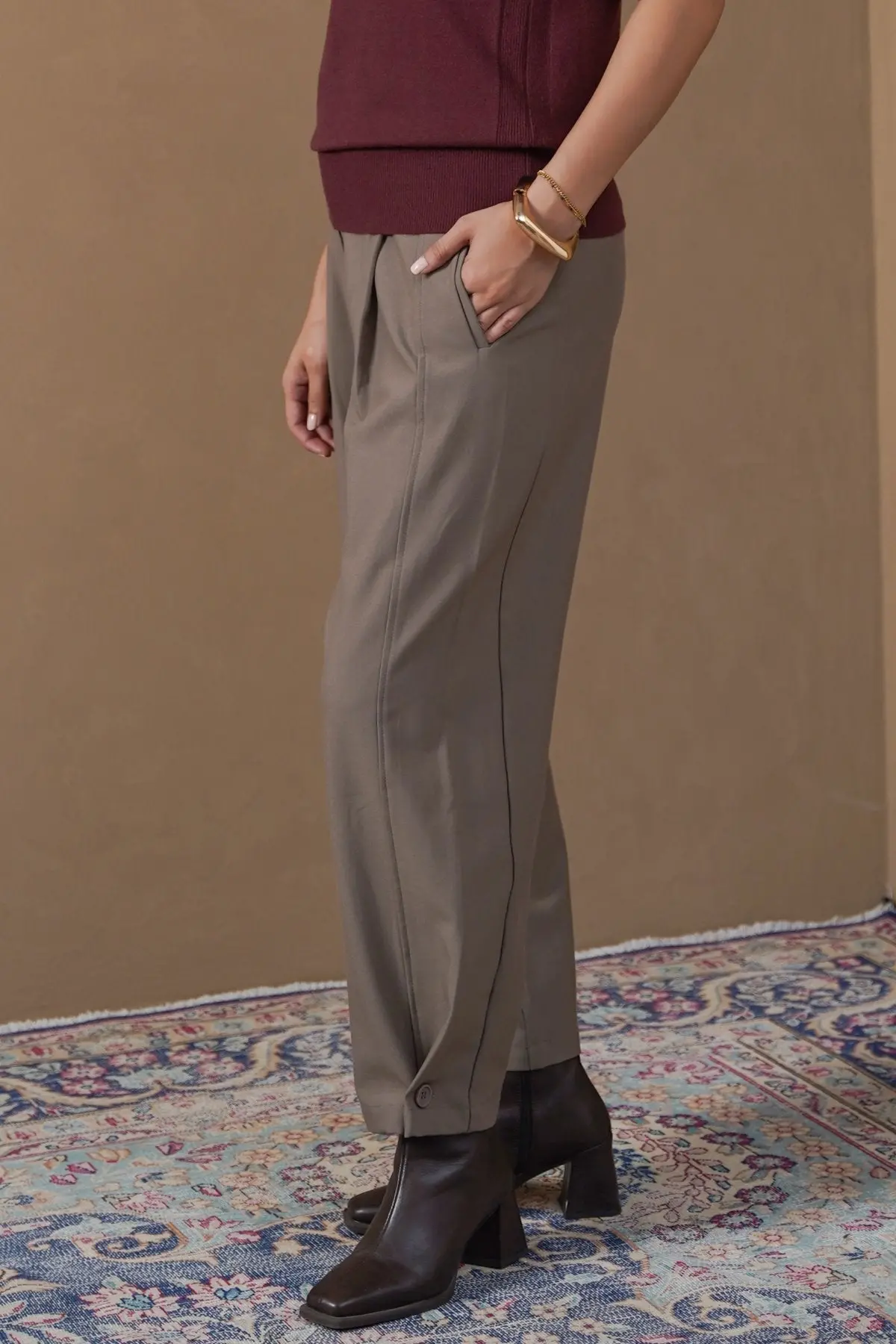 Barrel Trousers 1