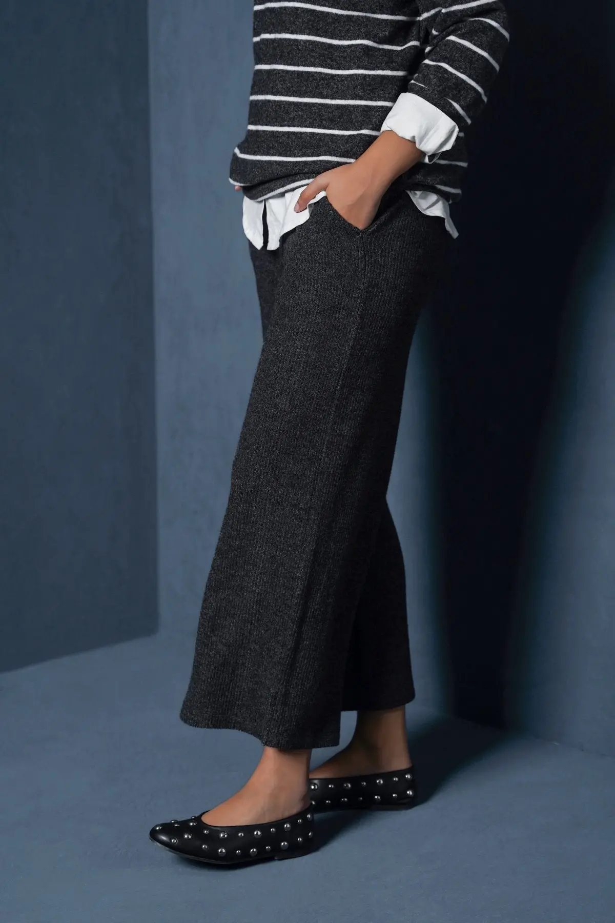 Ribbed Trousers 1