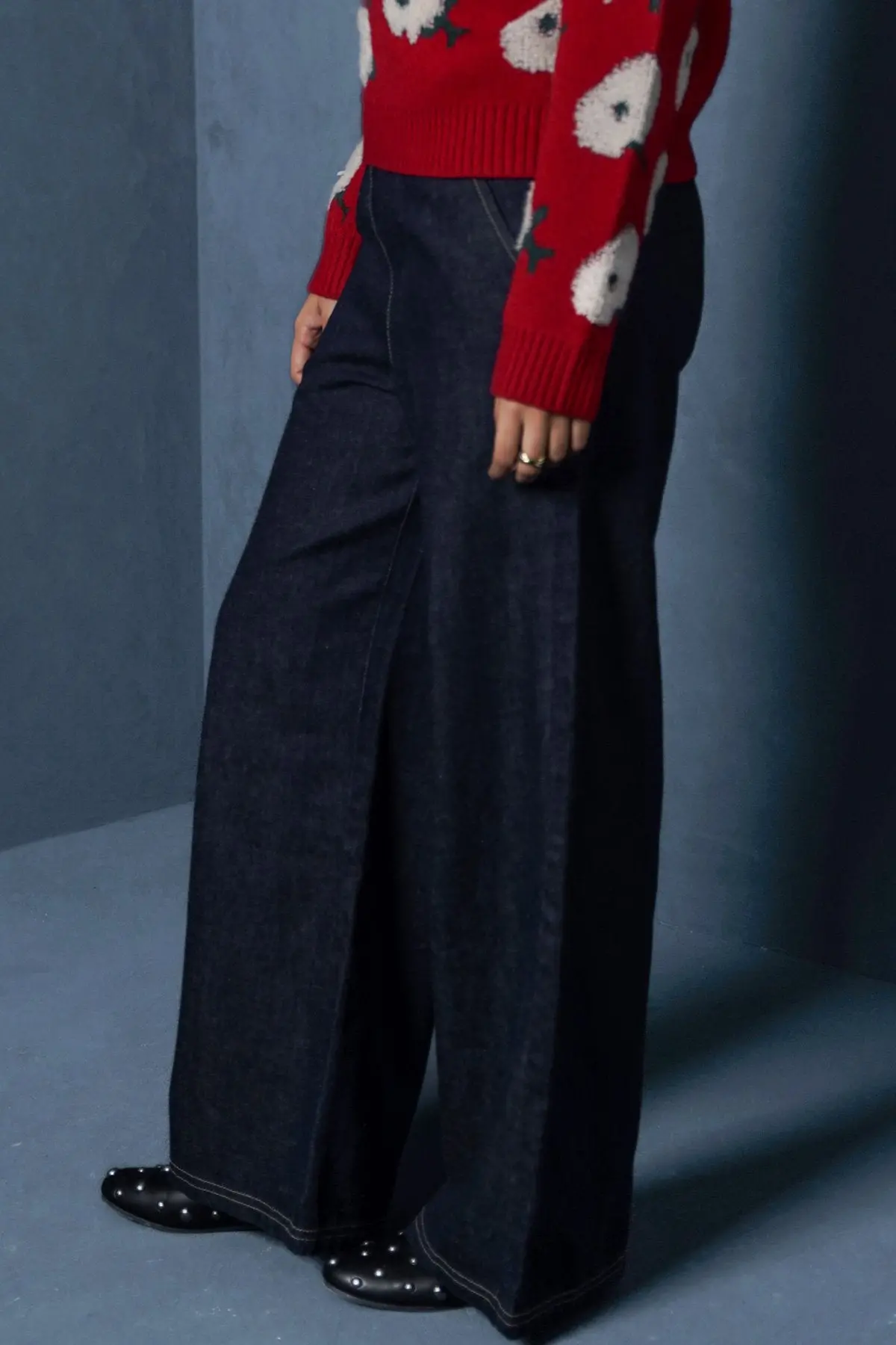 Easy Wide Leg Jeans 1