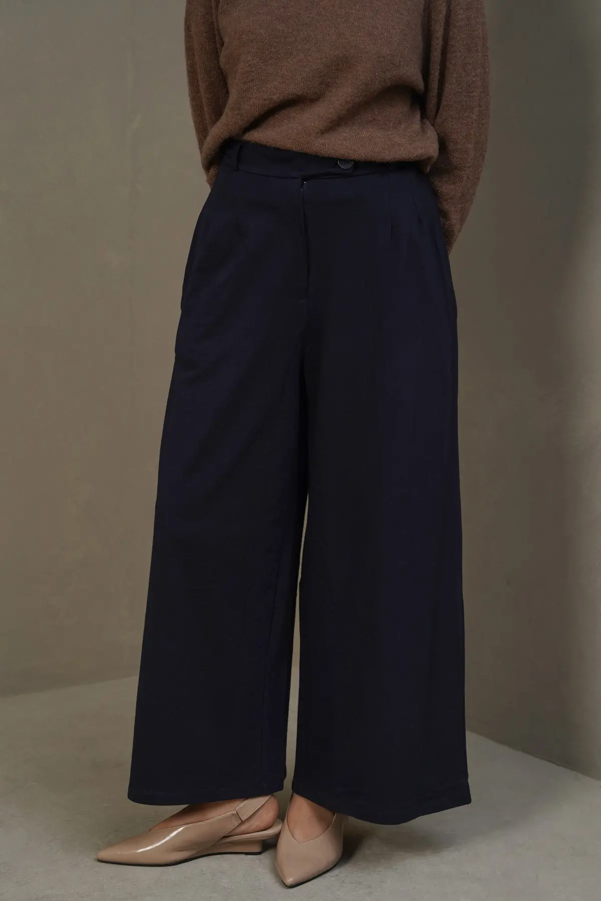 Straight Leg Pants 1